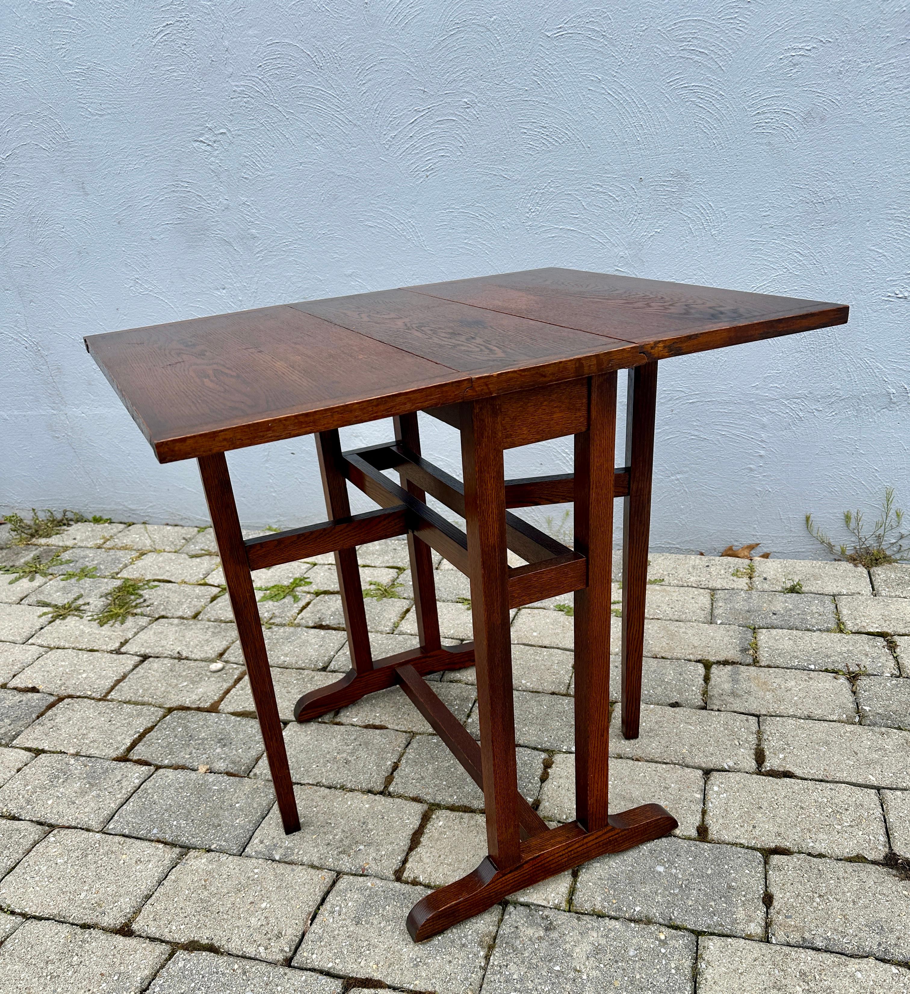 Petite table à abattant Arts & Crafts d'époque Stickley en vente 5
