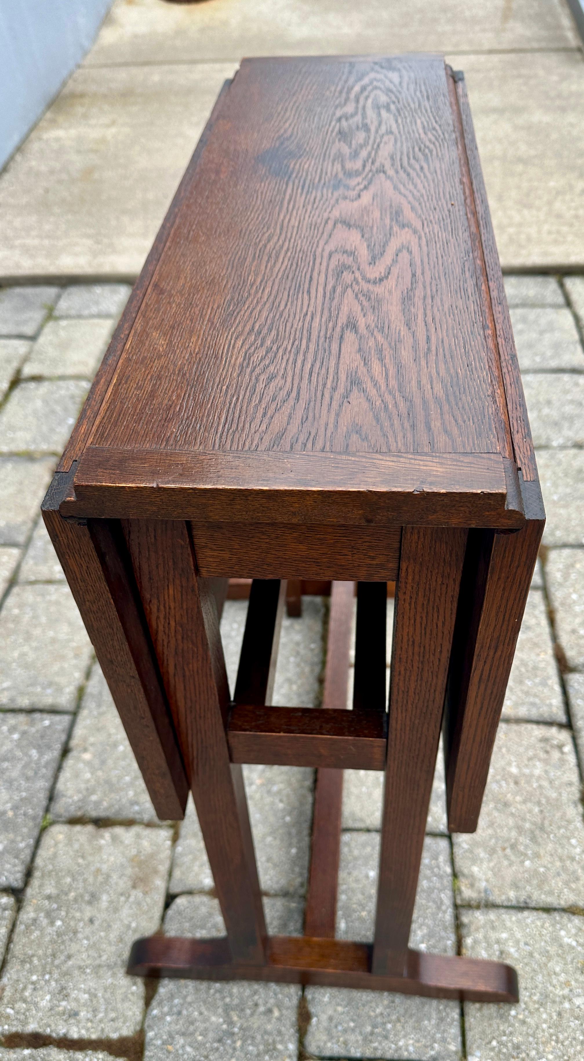 Petite table à abattant Arts & Crafts d'époque Stickley en vente 1