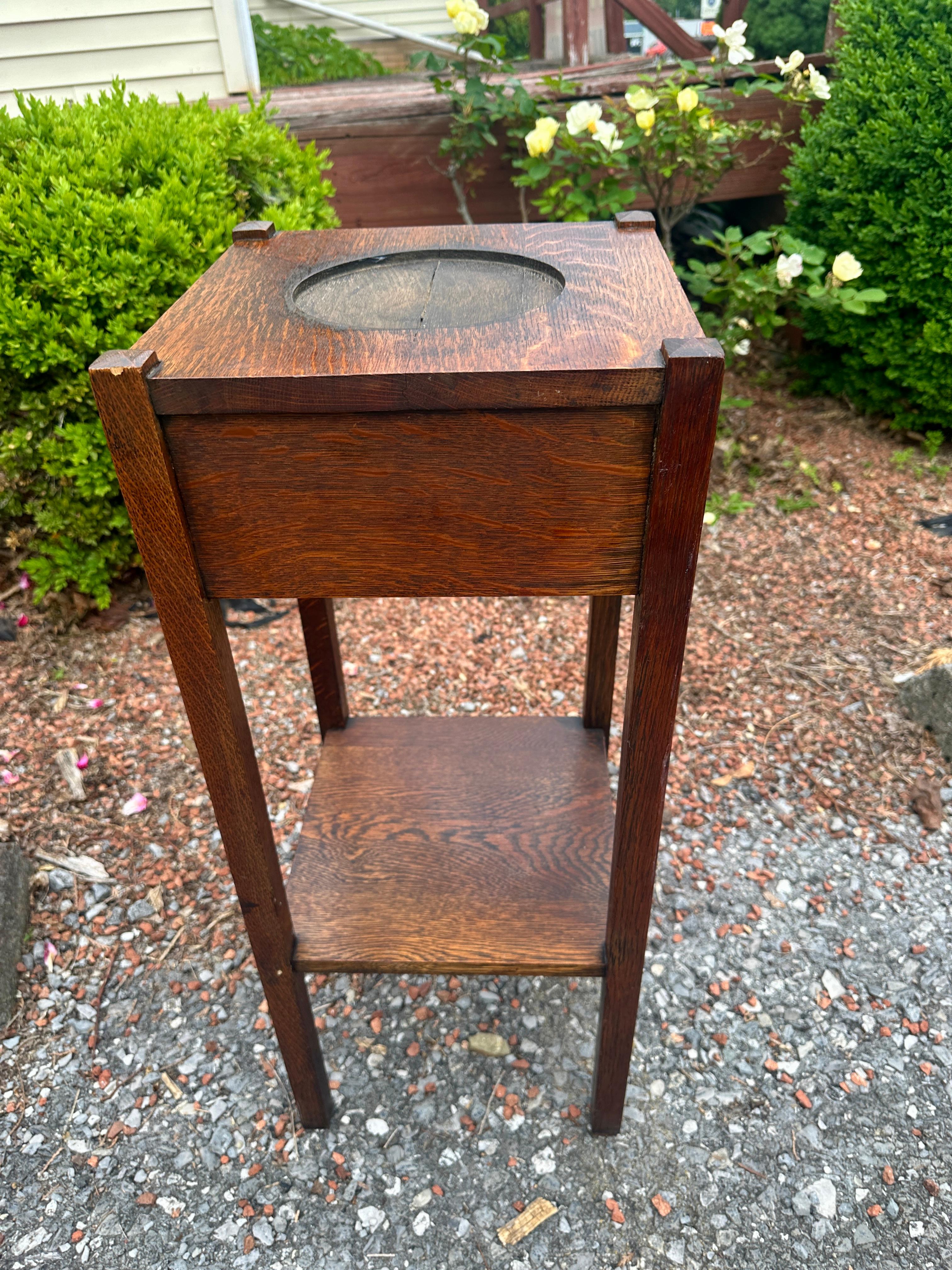 Antique Arts & Crafts Stand/ planter c. 1910 Stickley era w8402 In condizioni buone in vendita a Shamokin Dam, PA
