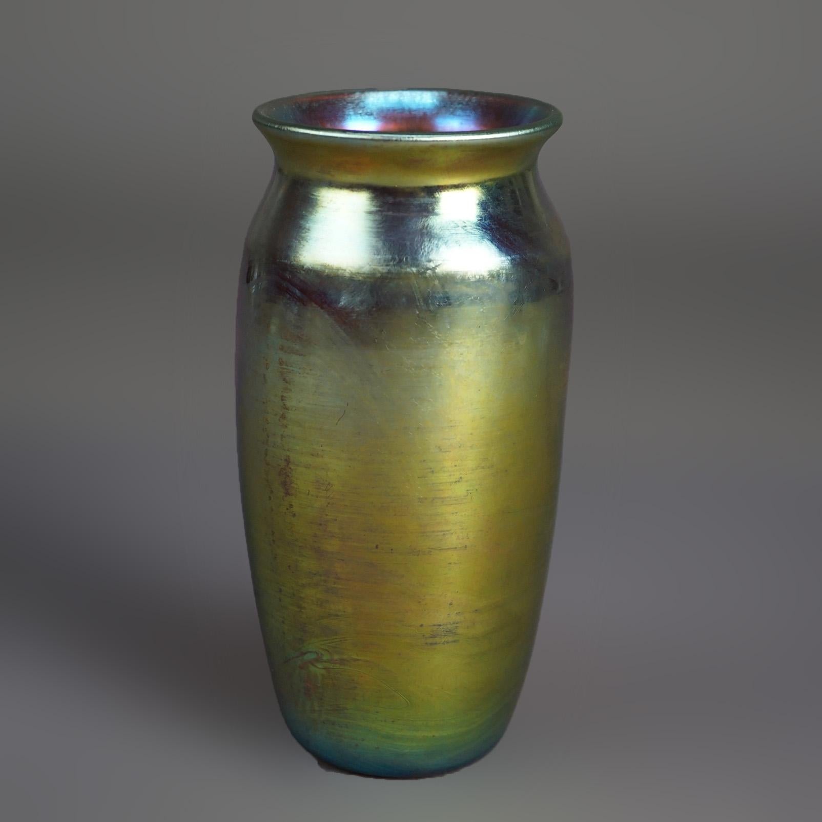 Antique Arts & Crafts Steuben Gold Aurene Art Glass Vase, unsigned, C1920

Measures- 6''H x 3''W x 3''D