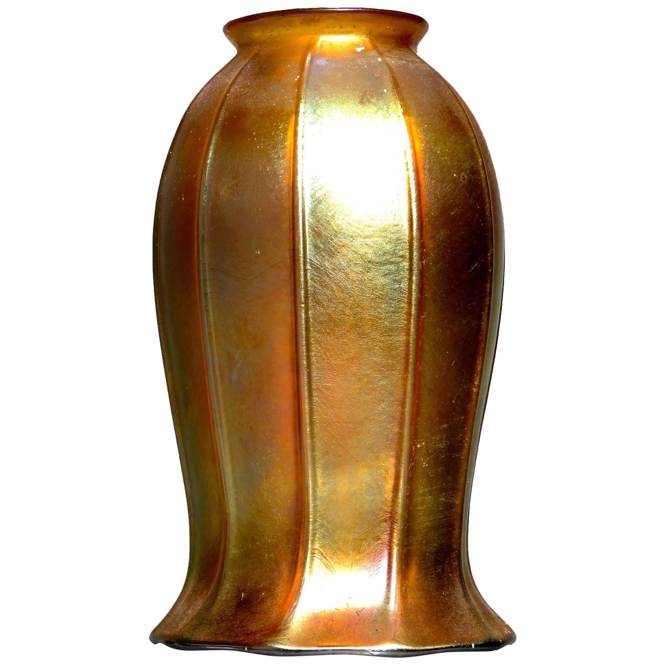 Antique Arts & Crafts Steuben Gold Aurene Tulip Art Glass Lamp Shade, circa 1920