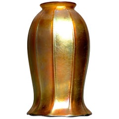 Antique Arts & Crafts Steuben Gold Aurene Tulip Art Glass Lamp Shade, circa 1920