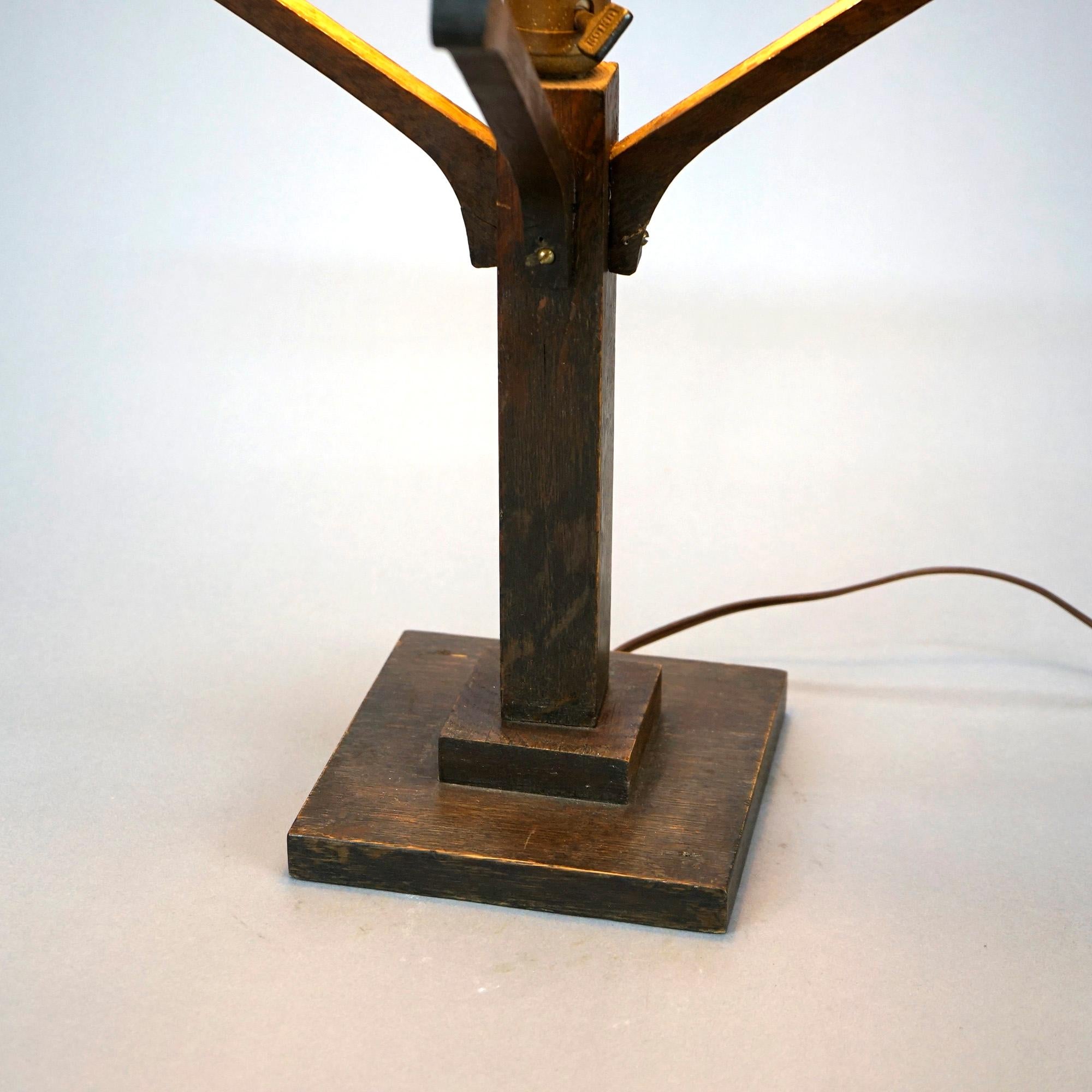 Lampe de bureau ancienne Arts & Crafts Stickley Prairie School en verre de chevalet et chêne, C1910 3