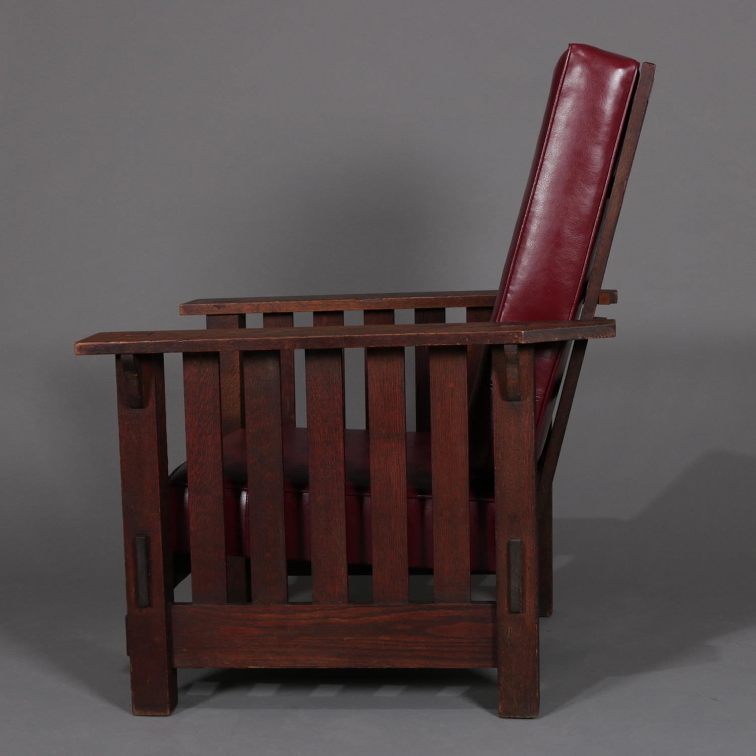 Antique Arts & Crafts Stickley School Oak Morris Style Chair, circa 1910 In Good Condition In Big Flats, NY