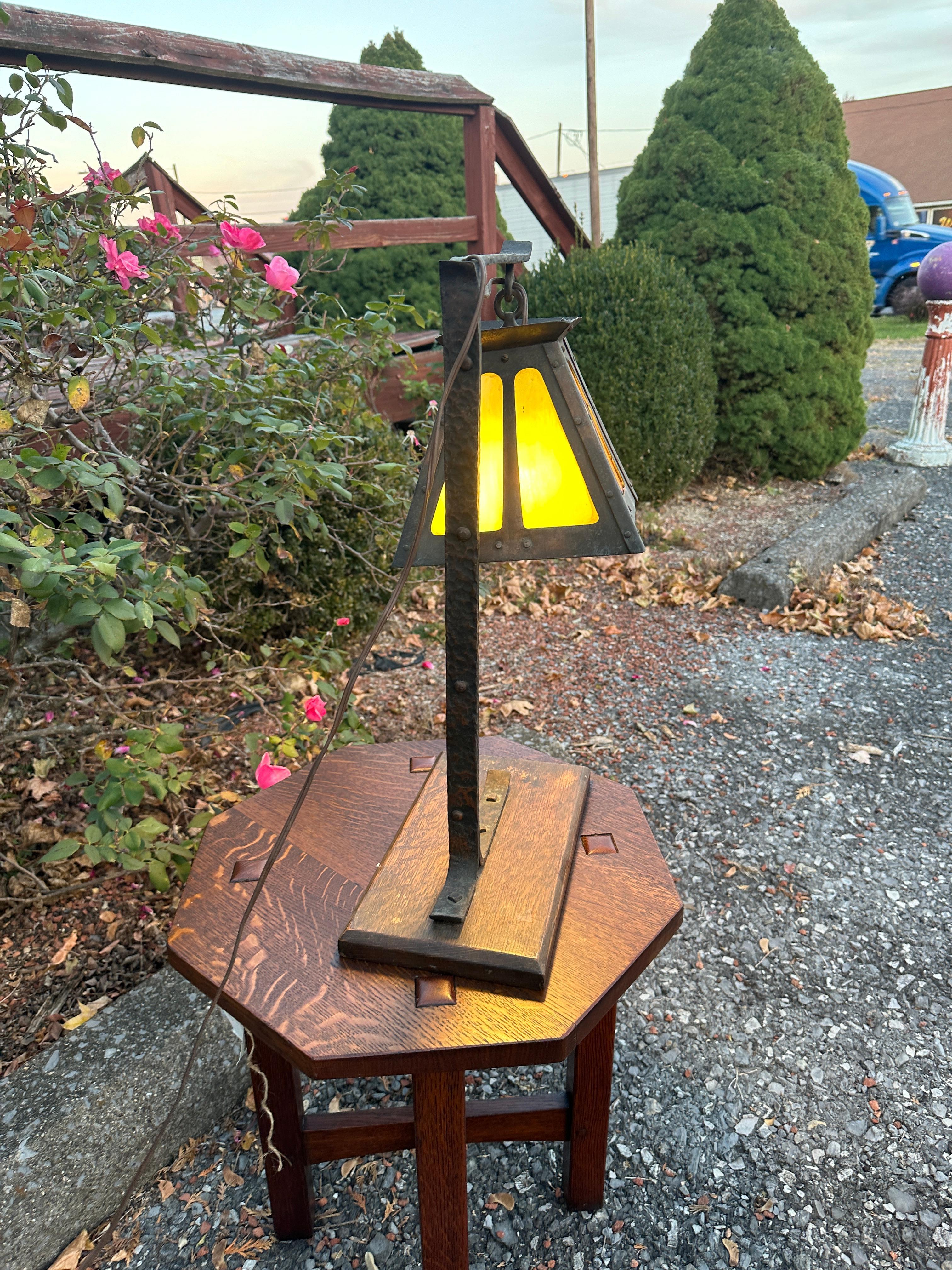 Lampada da tavolo antica Arts & Crafts nello stile di Gustav Stickley  w5240 2