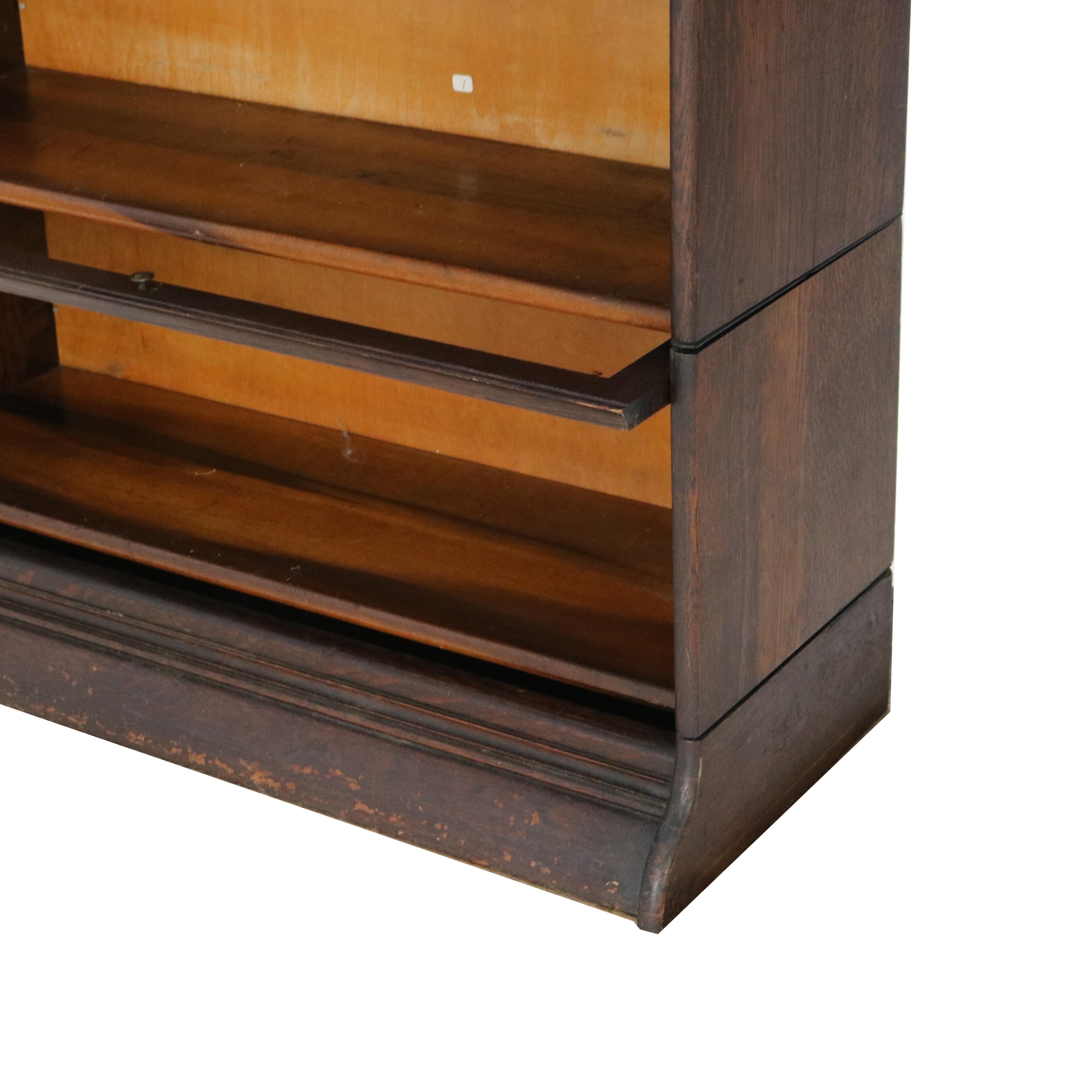 Arts and Crafts Libreria barrister a tre pile in Oak C1920 in vendita