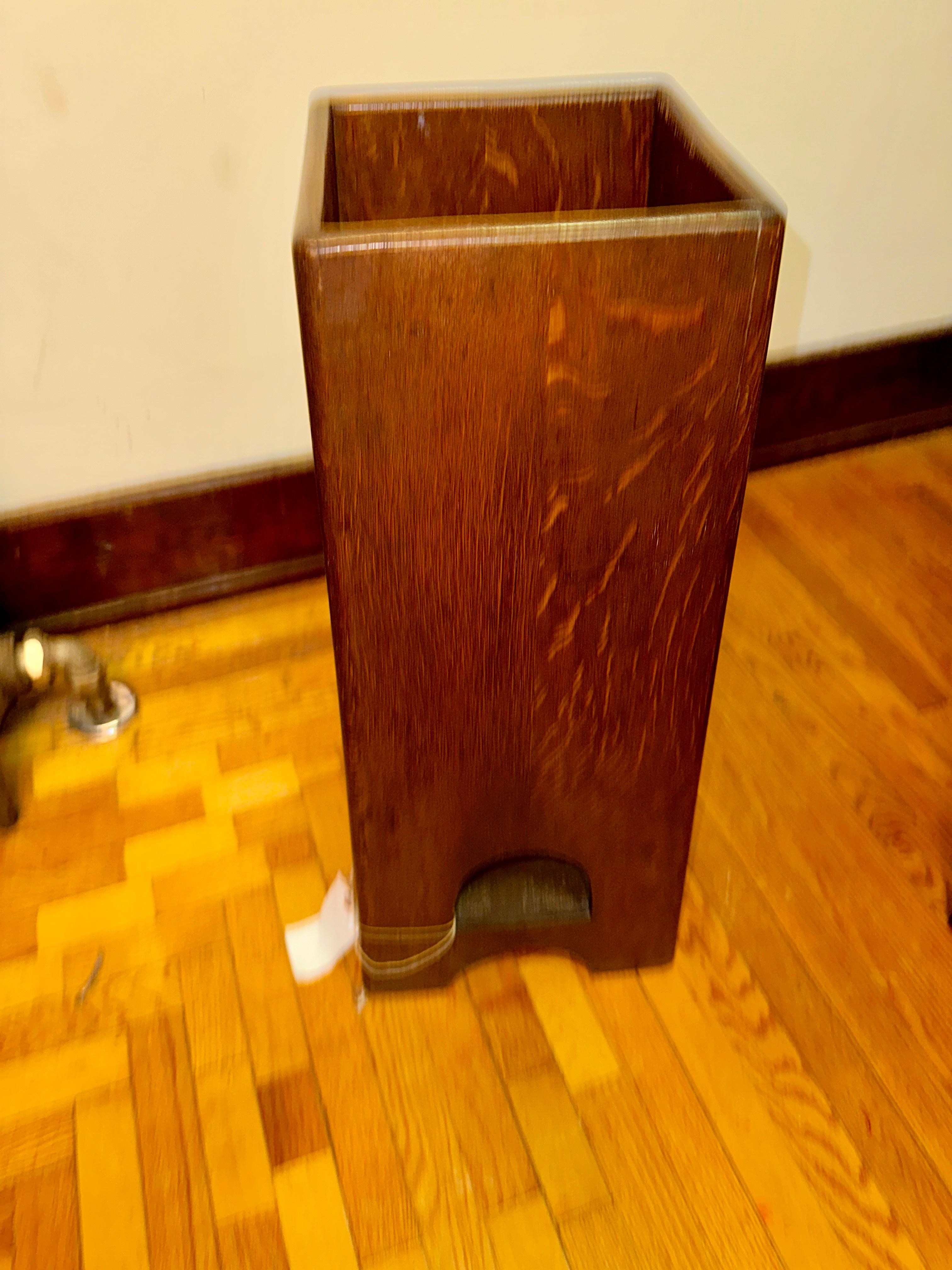 Antico  Portaombrelli A&C di Brooks, modello 228 - W4984  Vendita dell'epoca Stickley in vendita 4