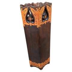 Antiker Arts & Craft Umbrella Stand mit sechseckigen Seiten - Stickley Era - W7269