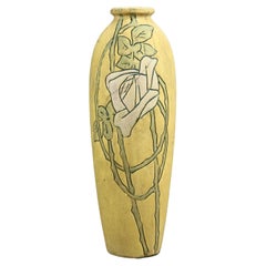 Vase d'art ancien Arts & Crafts Weller en poterie à fleurs incisées à glaçure mate, 1920