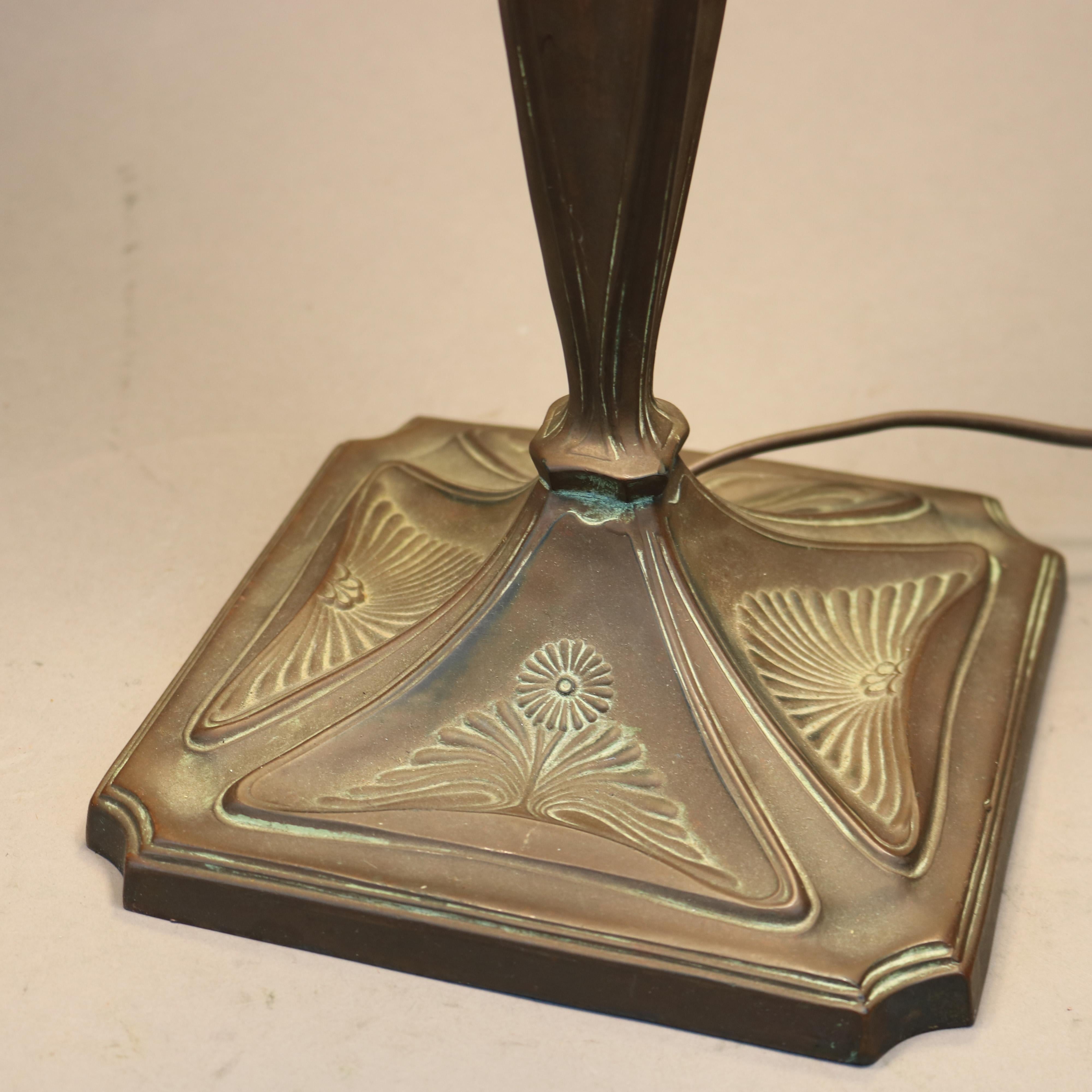 Antique Arts & Crafts Wilkinson Two-Tone Slag Glass Table Lamp, Circa 1910 4