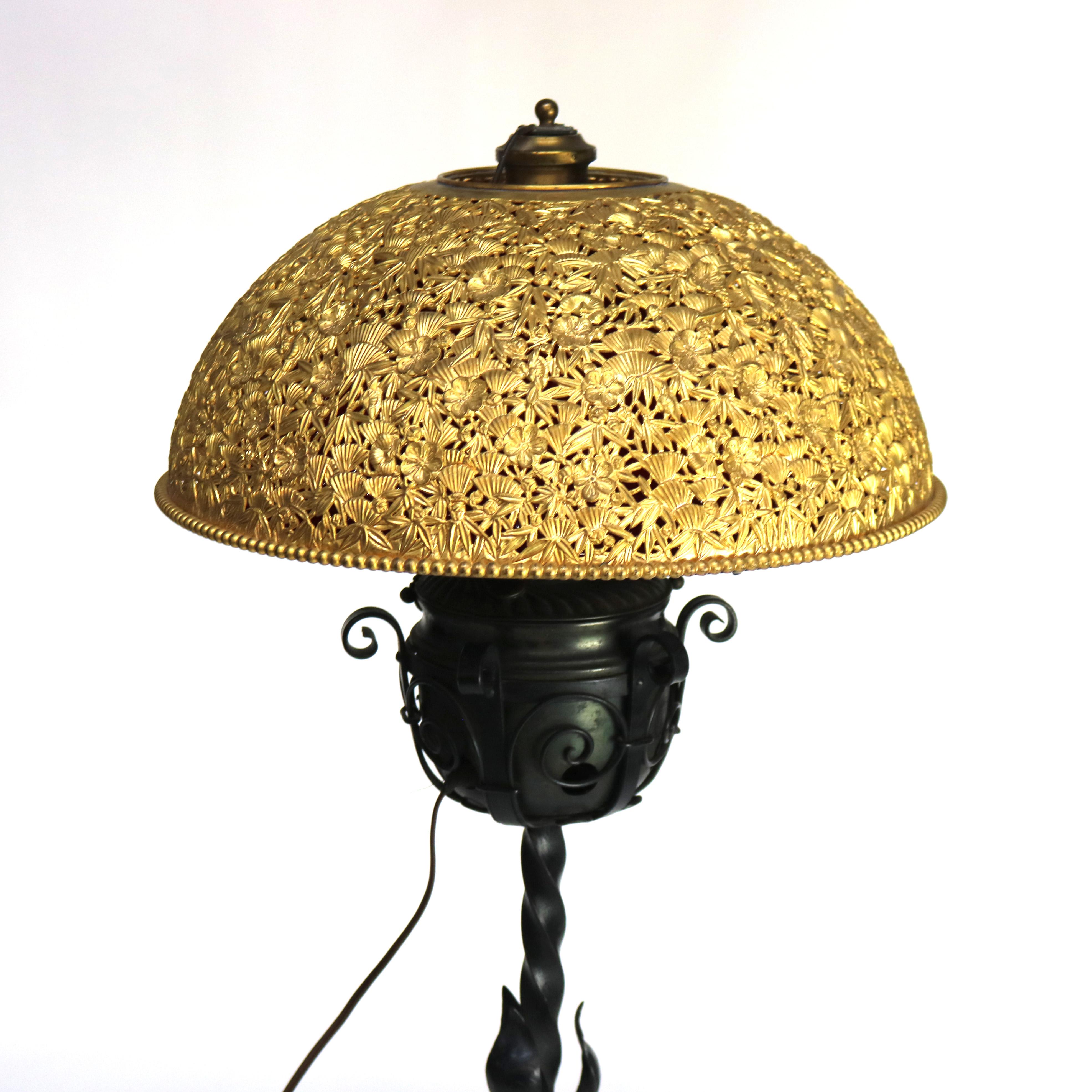 Ancienne lampe de bureau Arts & Crafts en fer forgé avec abat-jour en verre rouge C1920 en vente 3