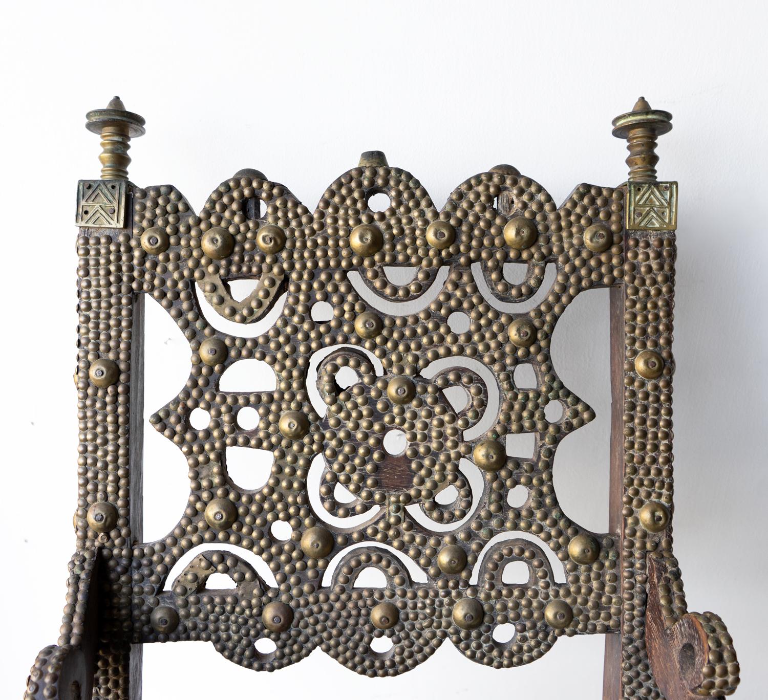 Ghanaian Antique Asante (Ashanti) 'Akonkromfi' Chief's Throne Chair, Ghana, 19th Century For Sale