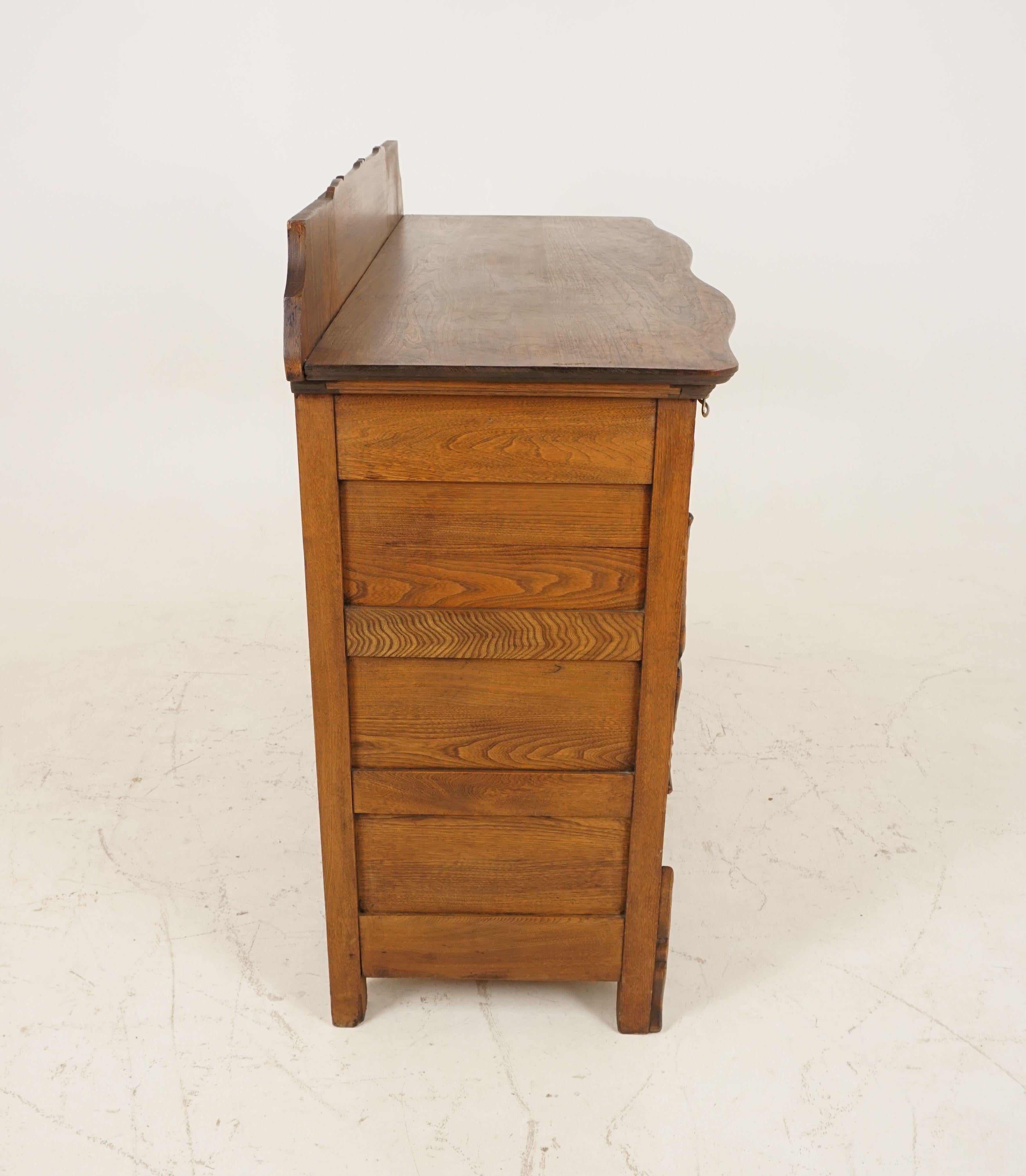 Early 20th Century Antique Ash Sideboard, Serpentine Front Sideboard Buffet, American 1900, B2106