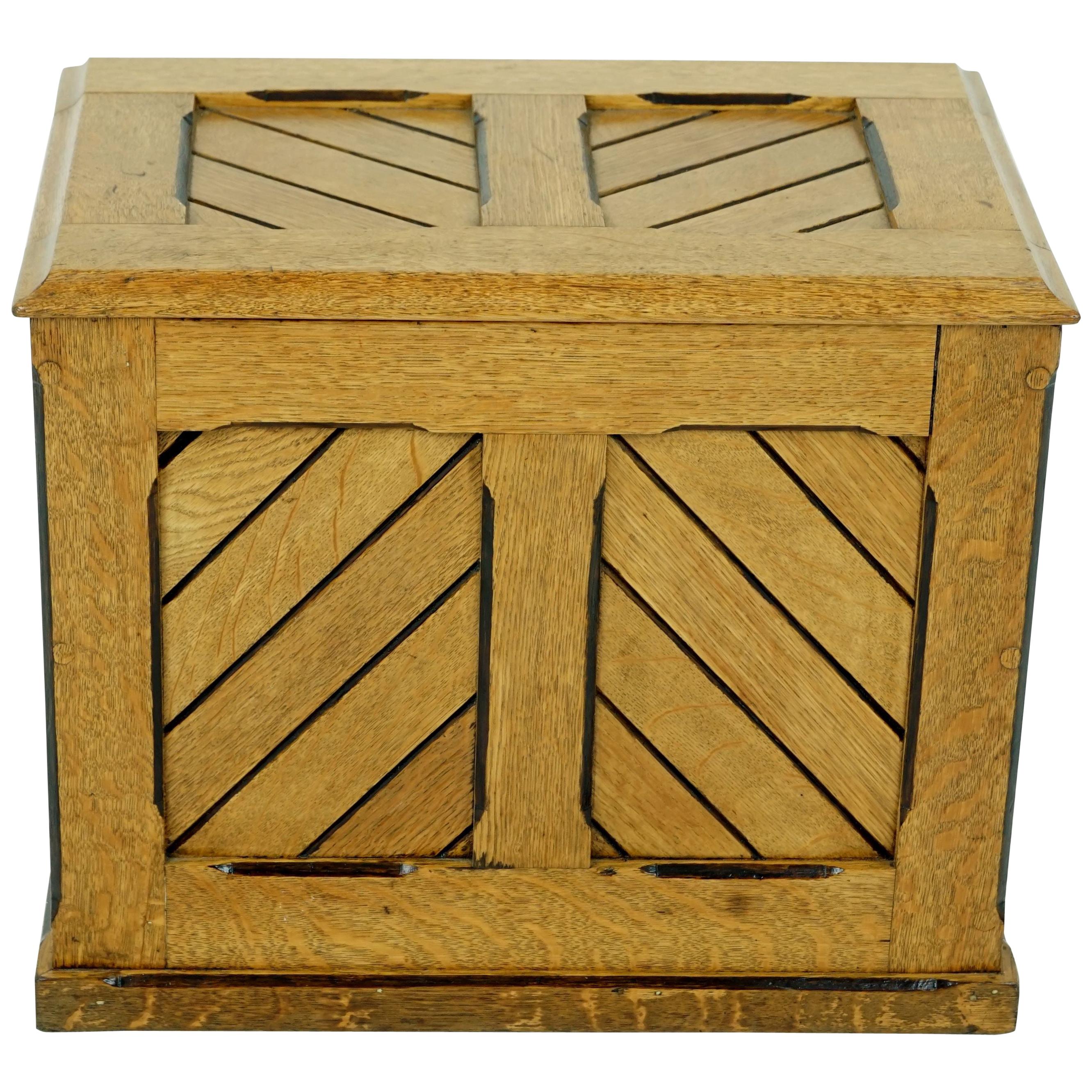 Antique Ash Trunk, Arts & Craft Log Box or Toy Box, Scotland 1900, B1873