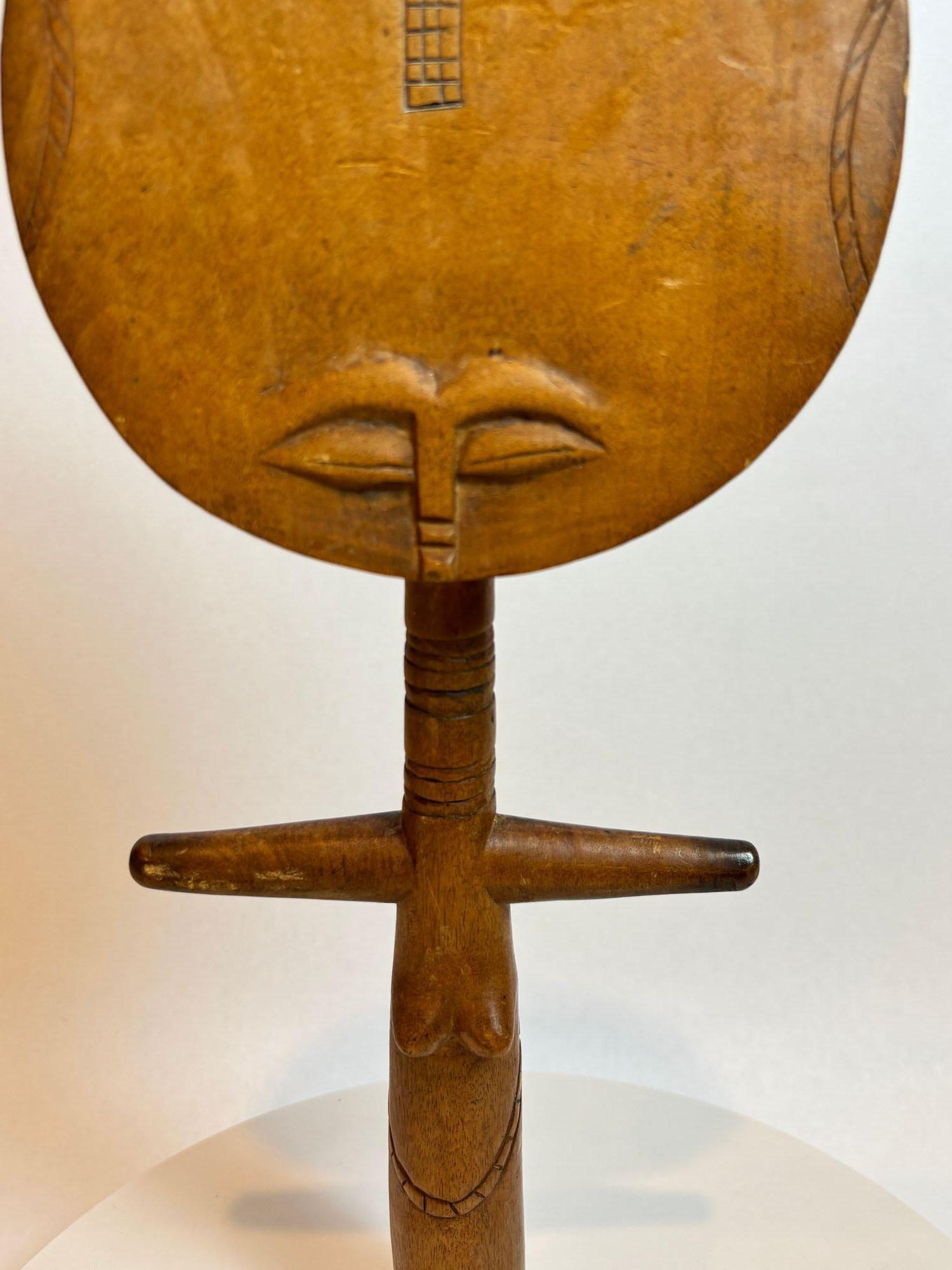Sculpté à la main Ancienne poupée de fertilité Arte Antiques Akua'ba, Ghana Art traditionnel africain en vente