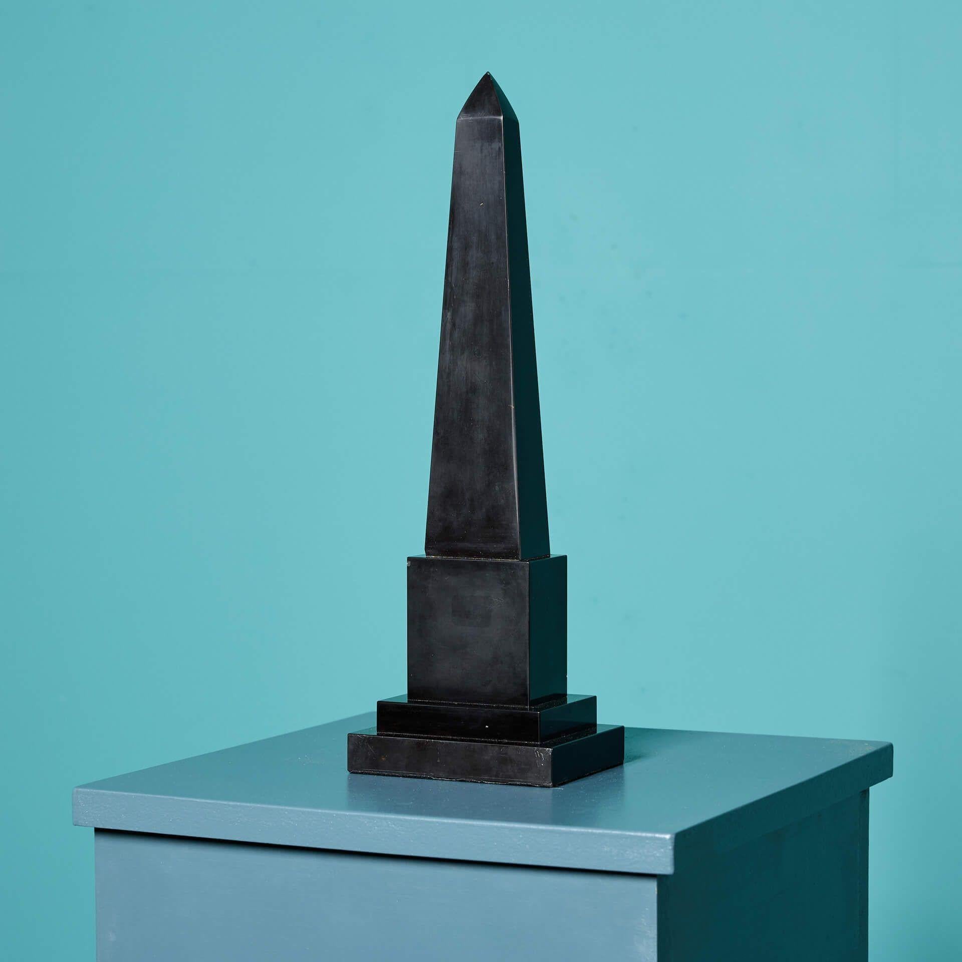 Antique Ashford Black and Pietra Dura Marble Obelisk Thermometer In Fair Condition For Sale In Wormelow, Herefordshire
