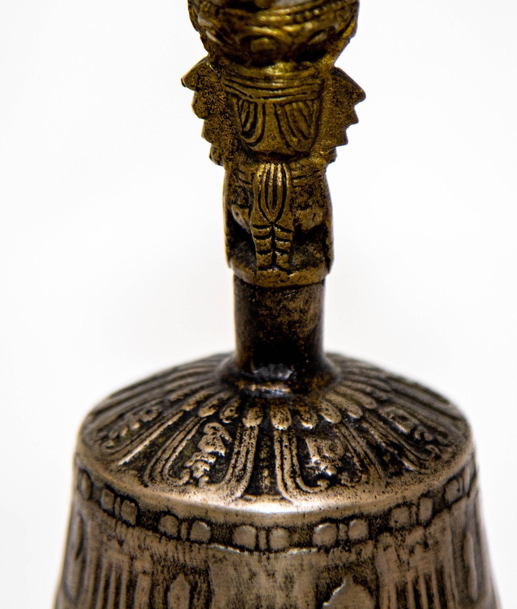 Antike asiatische buddhistische Bronze-Glocke, Tibetische Meditationsgebet Ghanta-Glocke im Angebot 3