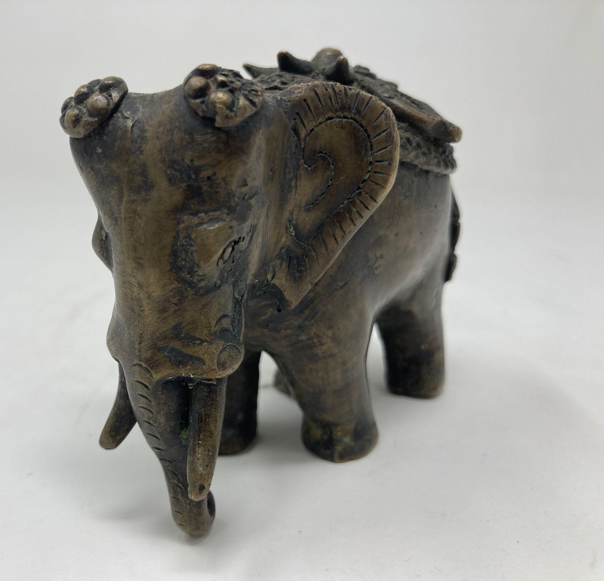Antico Elefante Asiatico in Bronzo Scultura Statua XIX sec. in vendita 4