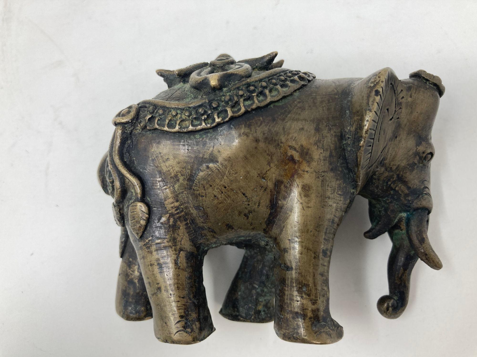 Antico Elefante Asiatico in Bronzo Scultura Statua XIX sec. in vendita 5