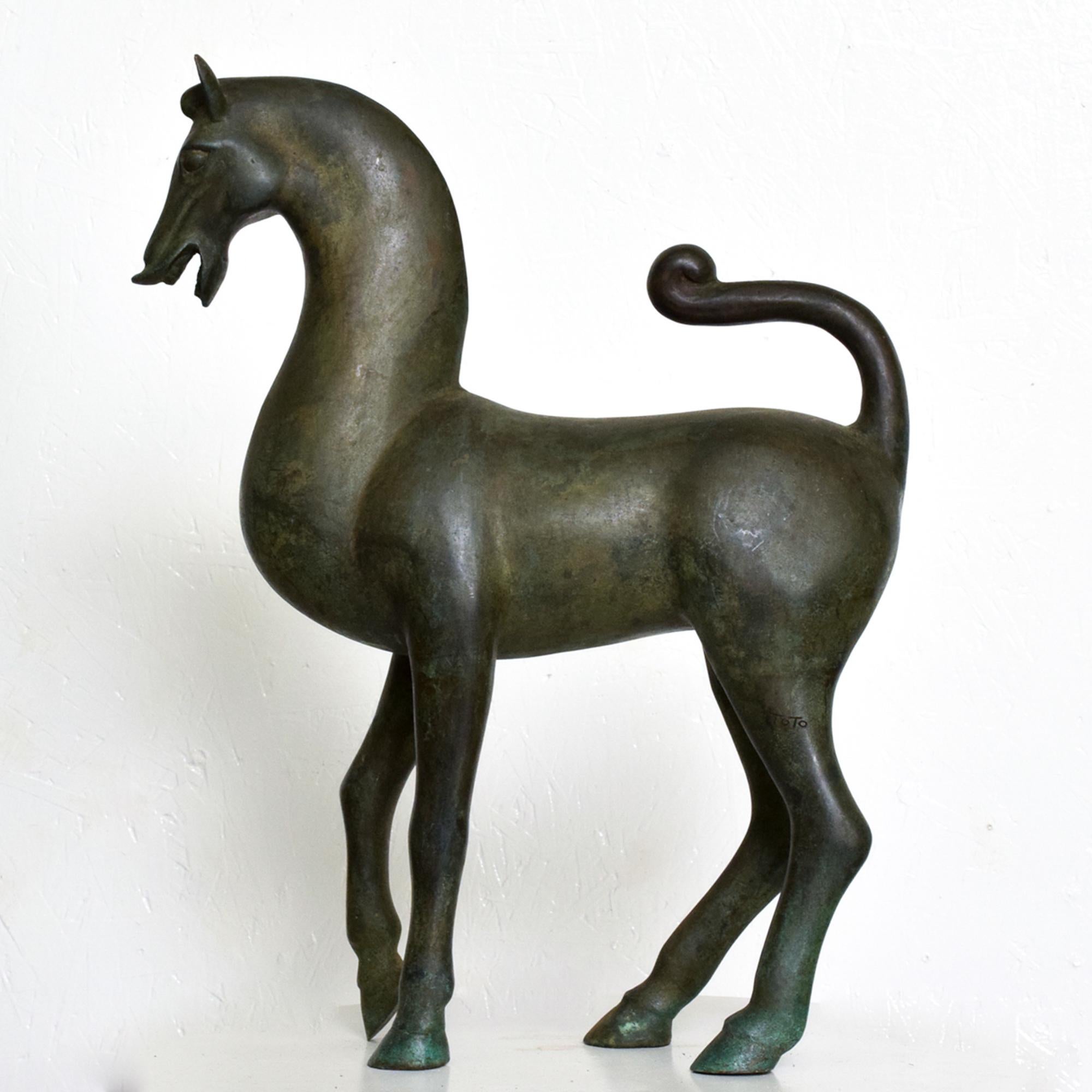 Horse Sculpture
Antique Bronze Sculpture Etruscan Modernist Horse, Fine Antique by Toto.
Cast wax bronze signed: 