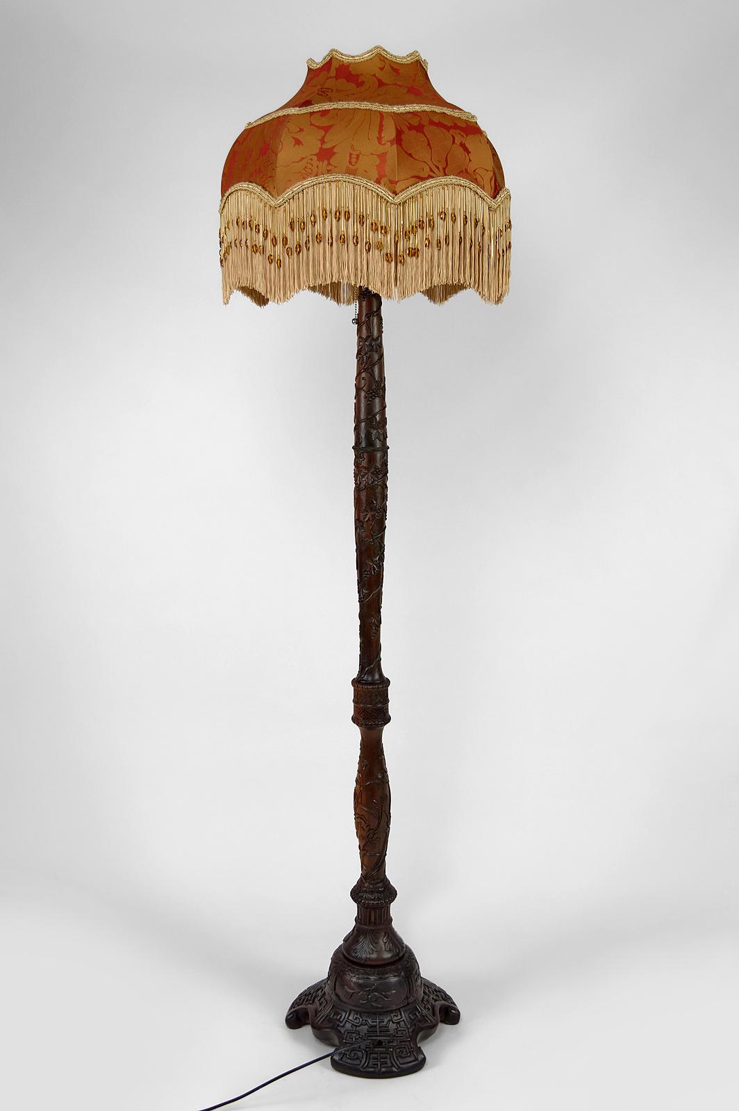 Chinese Export Antique Asian carved wooden floor lamp, Indochina or China, circa 1900