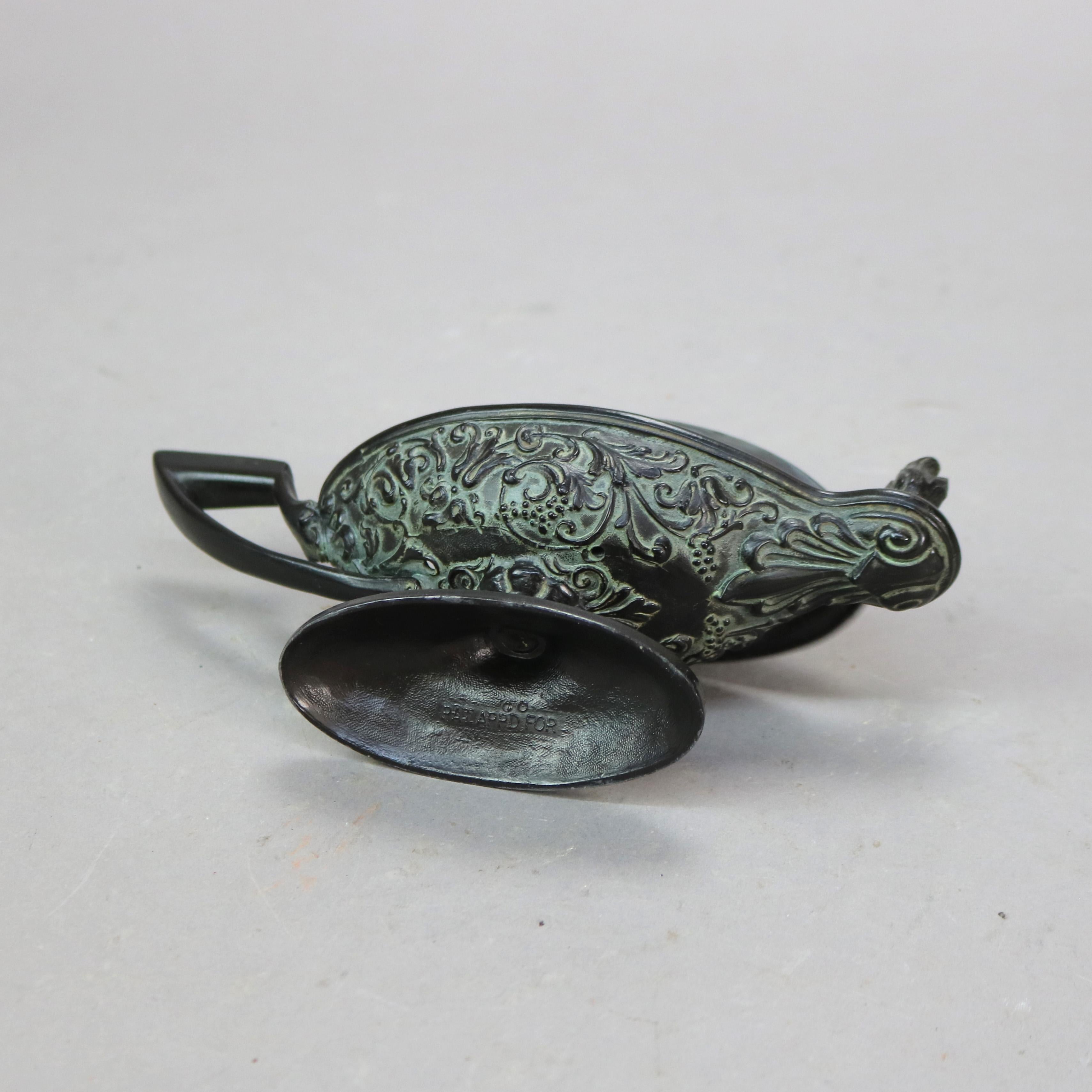 Antica lampada asiatica in bronzo fuso C1920 in vendita 3