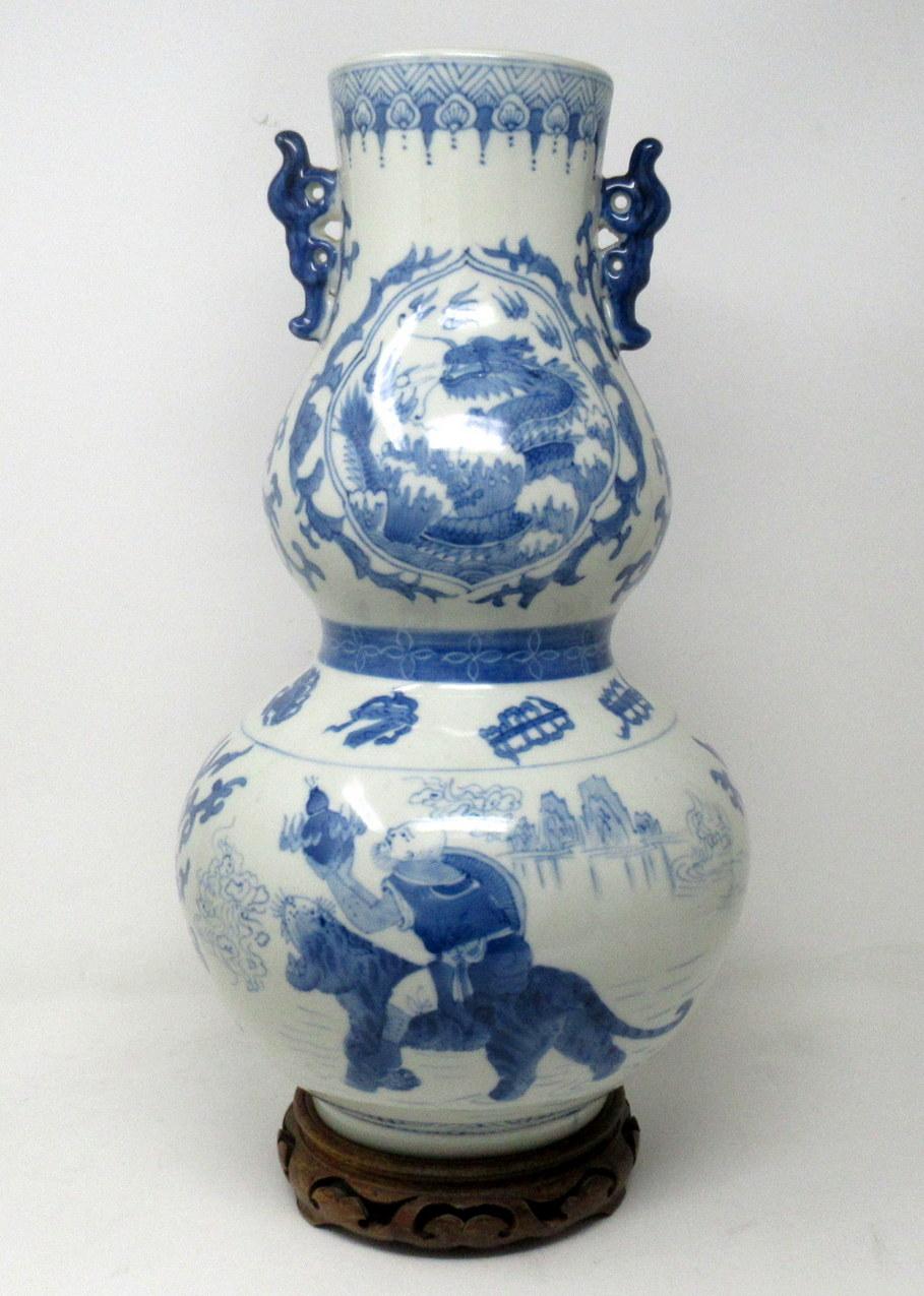 Antique Asian Chinese Porcelain Blue White Gourd Vase Tongzhi Period, 1856-1875 In Good Condition In Dublin, Ireland