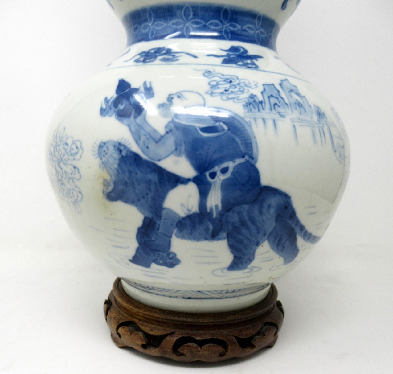 Antique Asian Chinese Porcelain Blue White Gourd Vase Tongzhi Period, 1856-1875 1