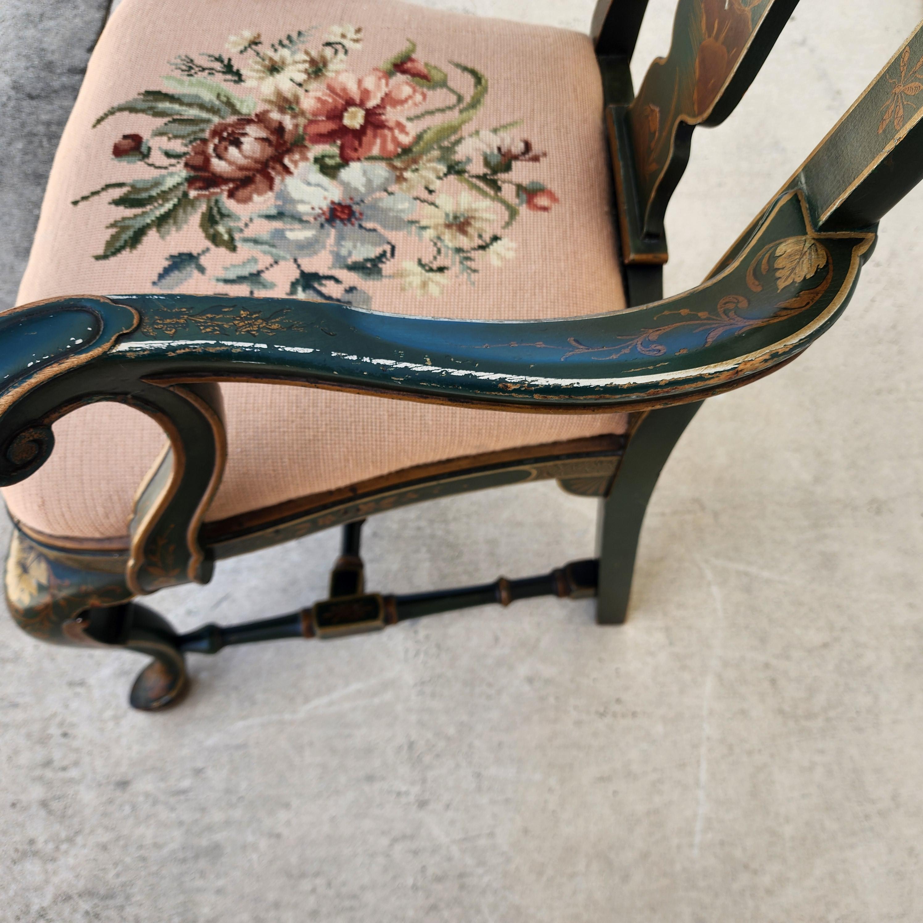 Fauteuil Queen Anne ancien décoré de chinoiseries, vers 1930 en vente 12