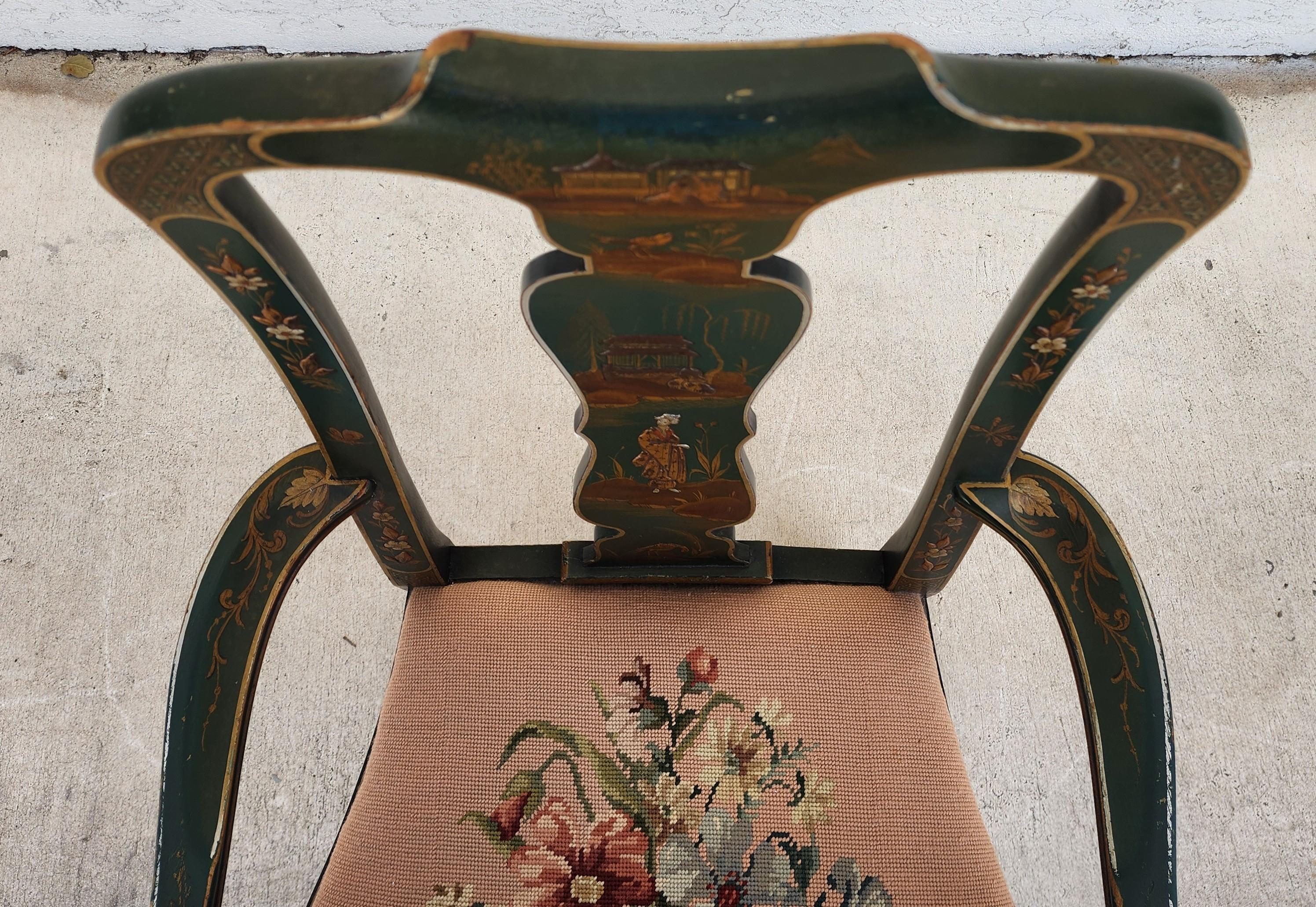 Bois Fauteuil Queen Anne ancien décoré de chinoiseries, vers 1930 en vente