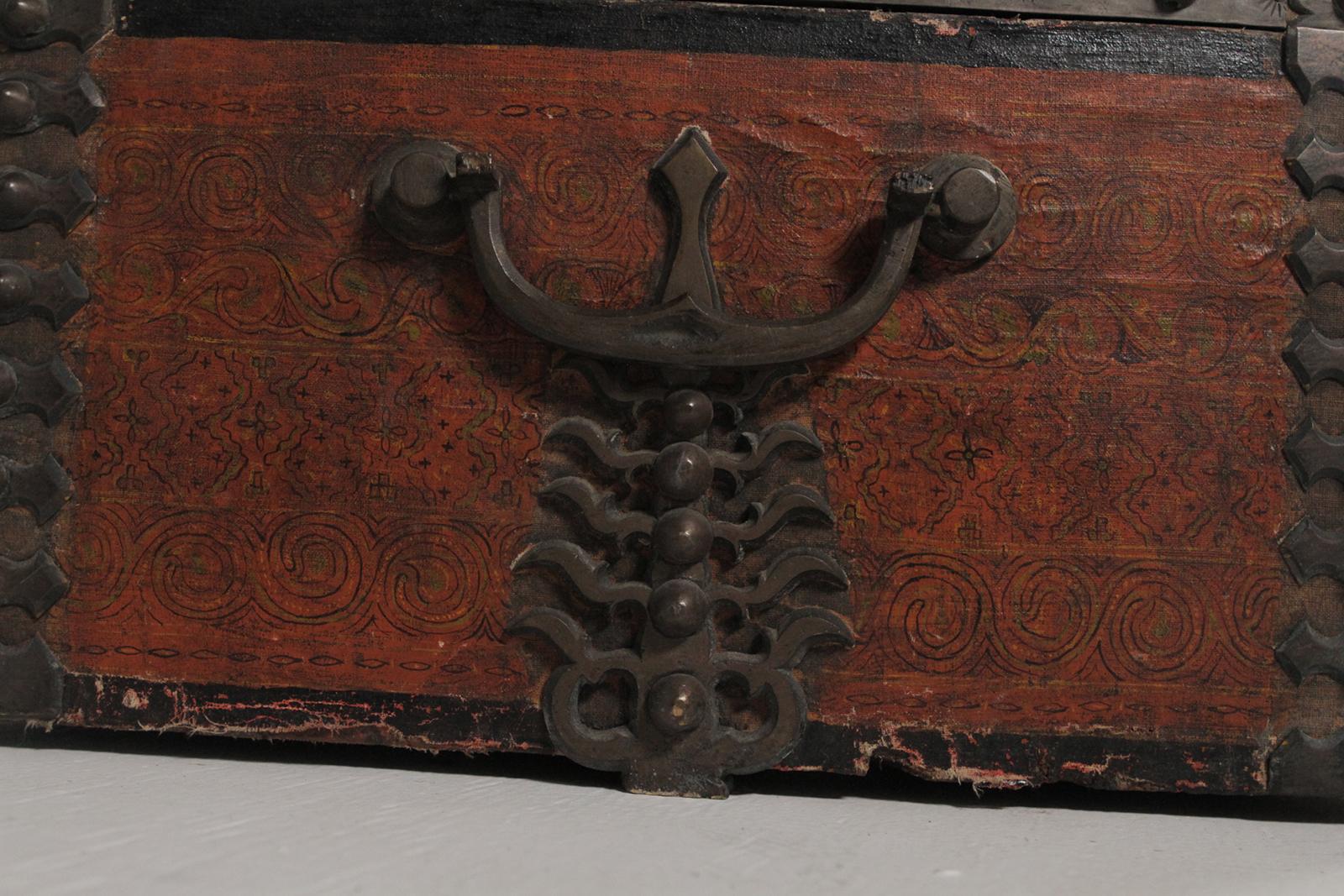 Antique Asian Indian Brass Clad Dowry Chest 6