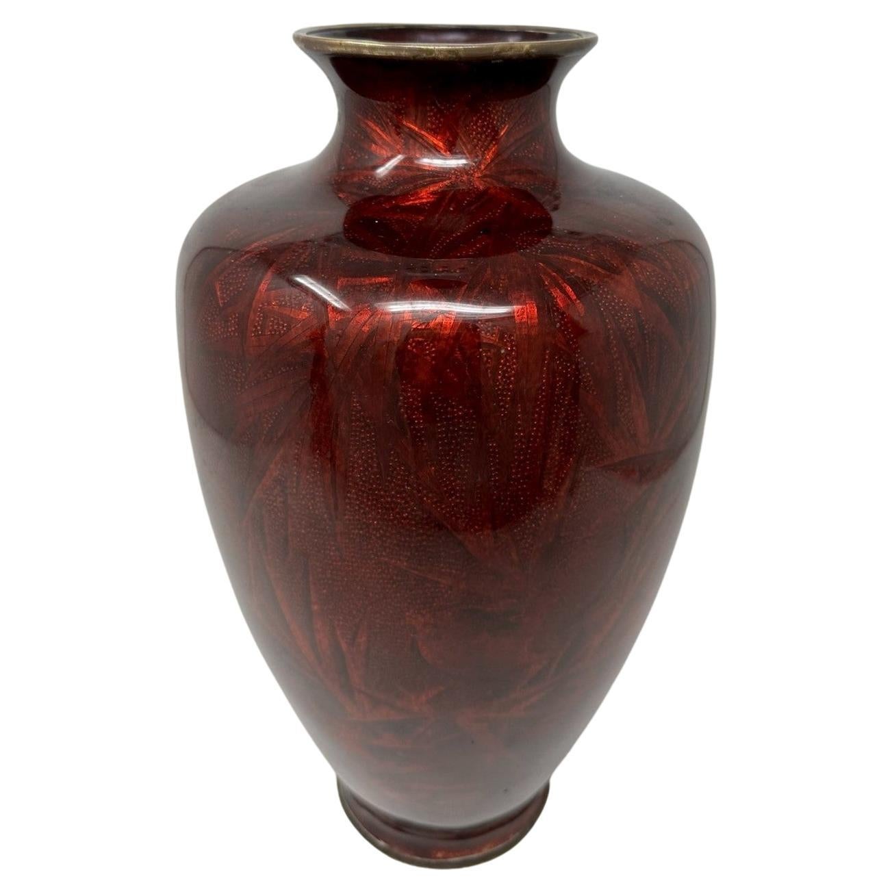 Ancien vase-urne japonais de la période Meiji en bronze cloisonné émaillé rouge doré