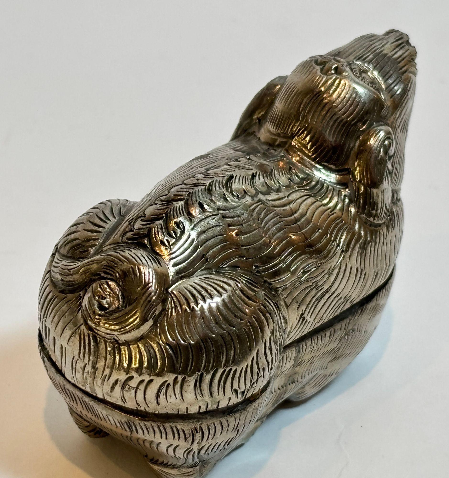 Antique Asian Silver Betel Nut Box in Foo Lion Form Southeast Asia For Sale 2