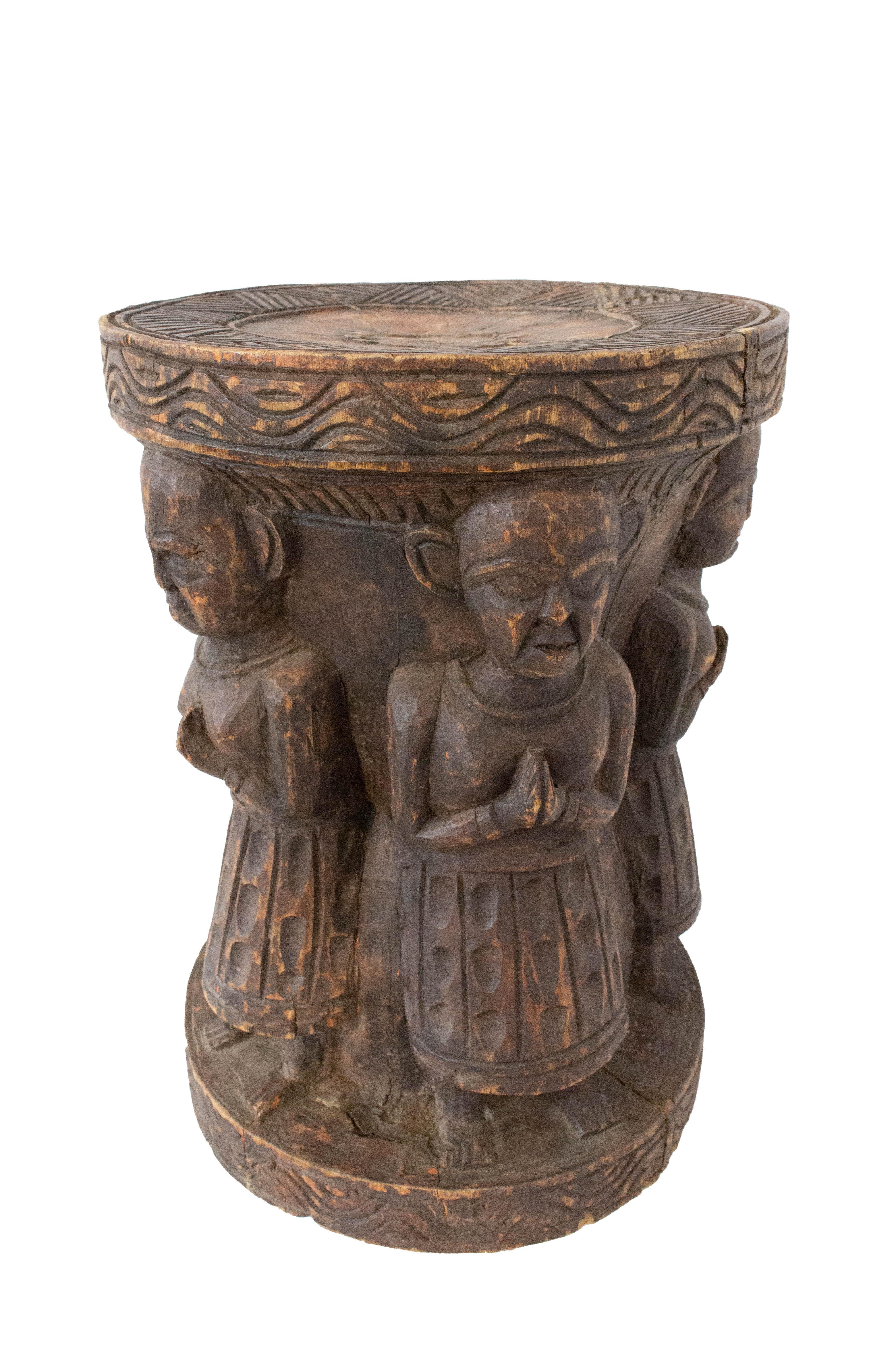Antique Asian Stool Four Characters, 19th Century In Good Condition In Labrit, Landes