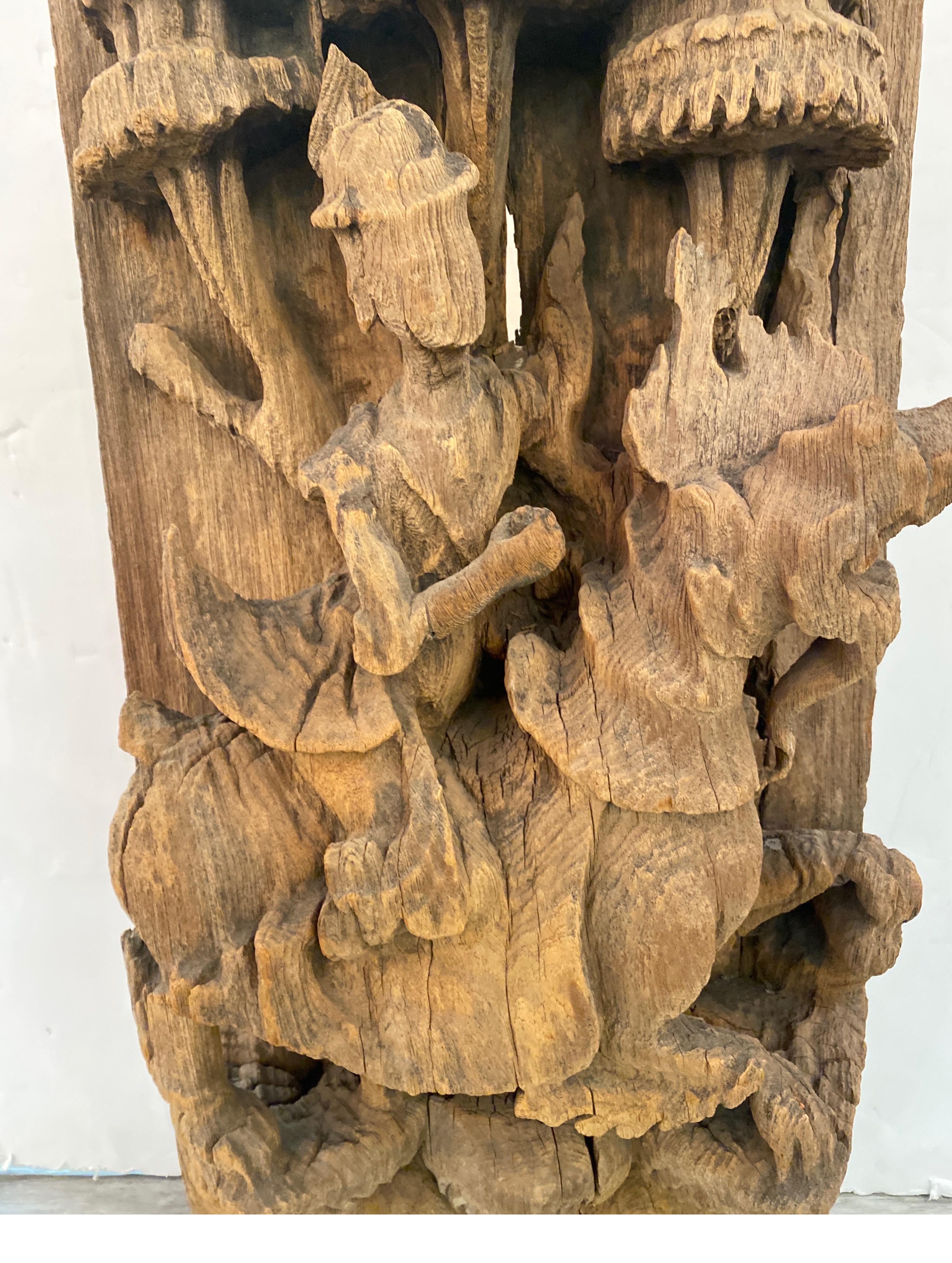 Antique Asian Thai Wood Carving Temple Fragment In Good Condition For Sale In Lambertville, NJ