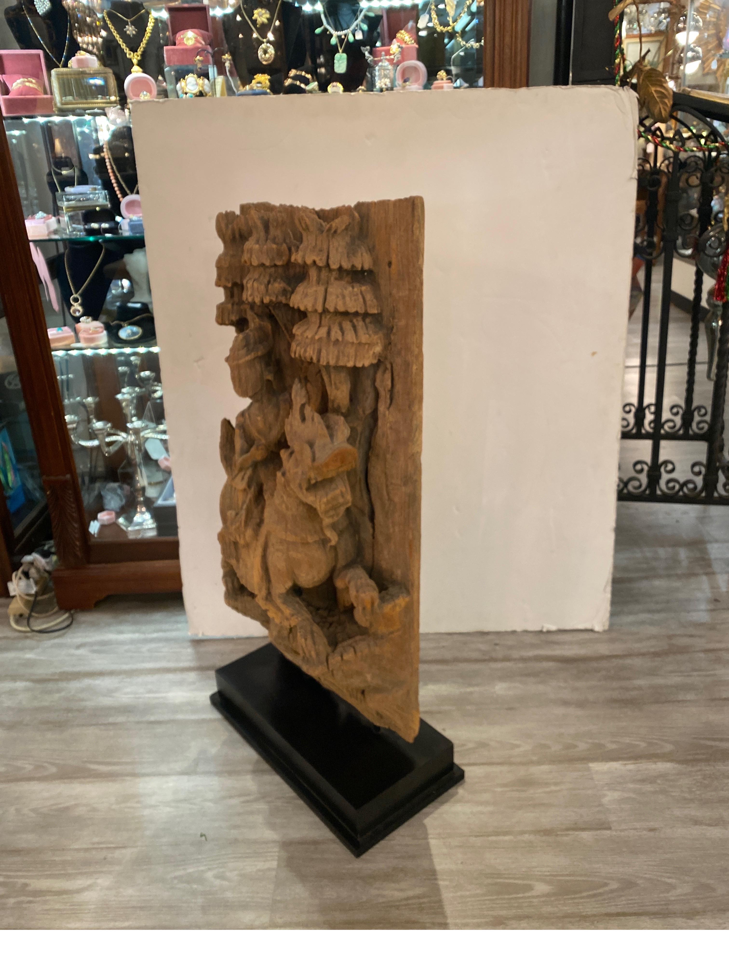 Antike asiatische Thai Holzschnitzerei Tempel Fragment im Angebot 2
