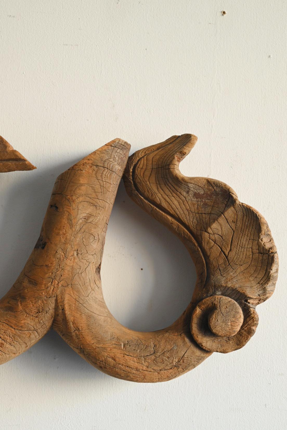 Antica scultura asiatica in legno di vite/Fine XIX-inizio XX secolo/Appeso a parete in vendita 4