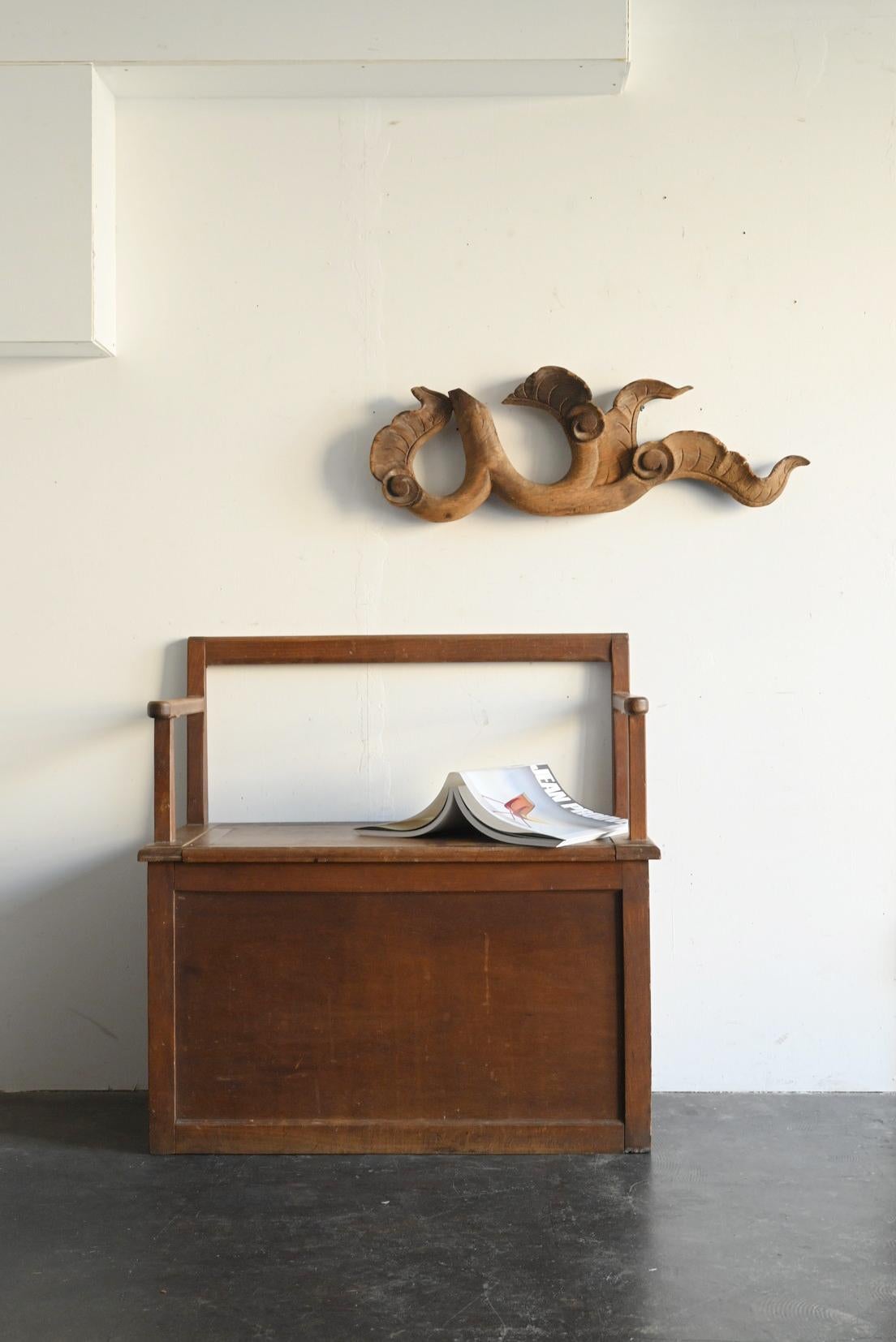 Altro Antica scultura asiatica in legno di vite/Fine XIX-inizio XX secolo/Appeso a parete in vendita