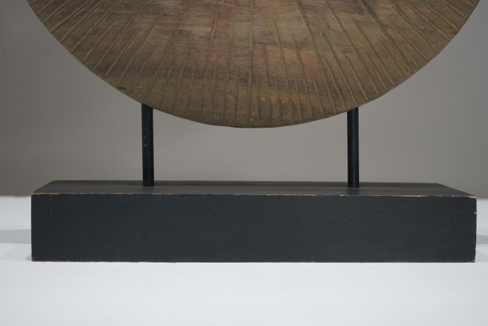 Antique Asian Wooden Primitive Disc Object en vente 1