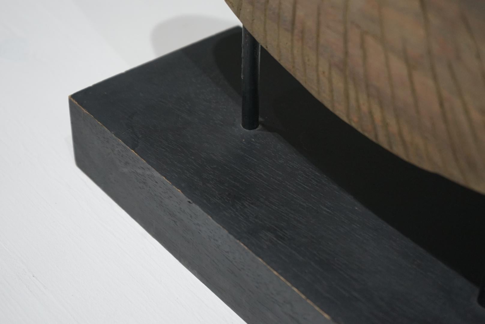 Antique Asian Wooden Primitive Disc Object en vente 2