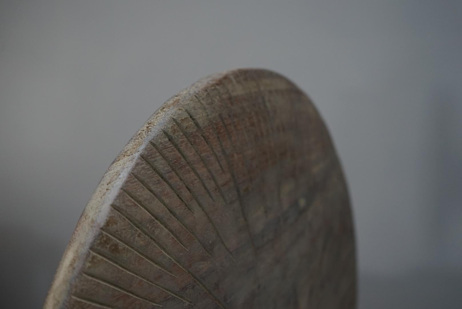 Antique Asian Wooden Primitive Disc Object en vente 4