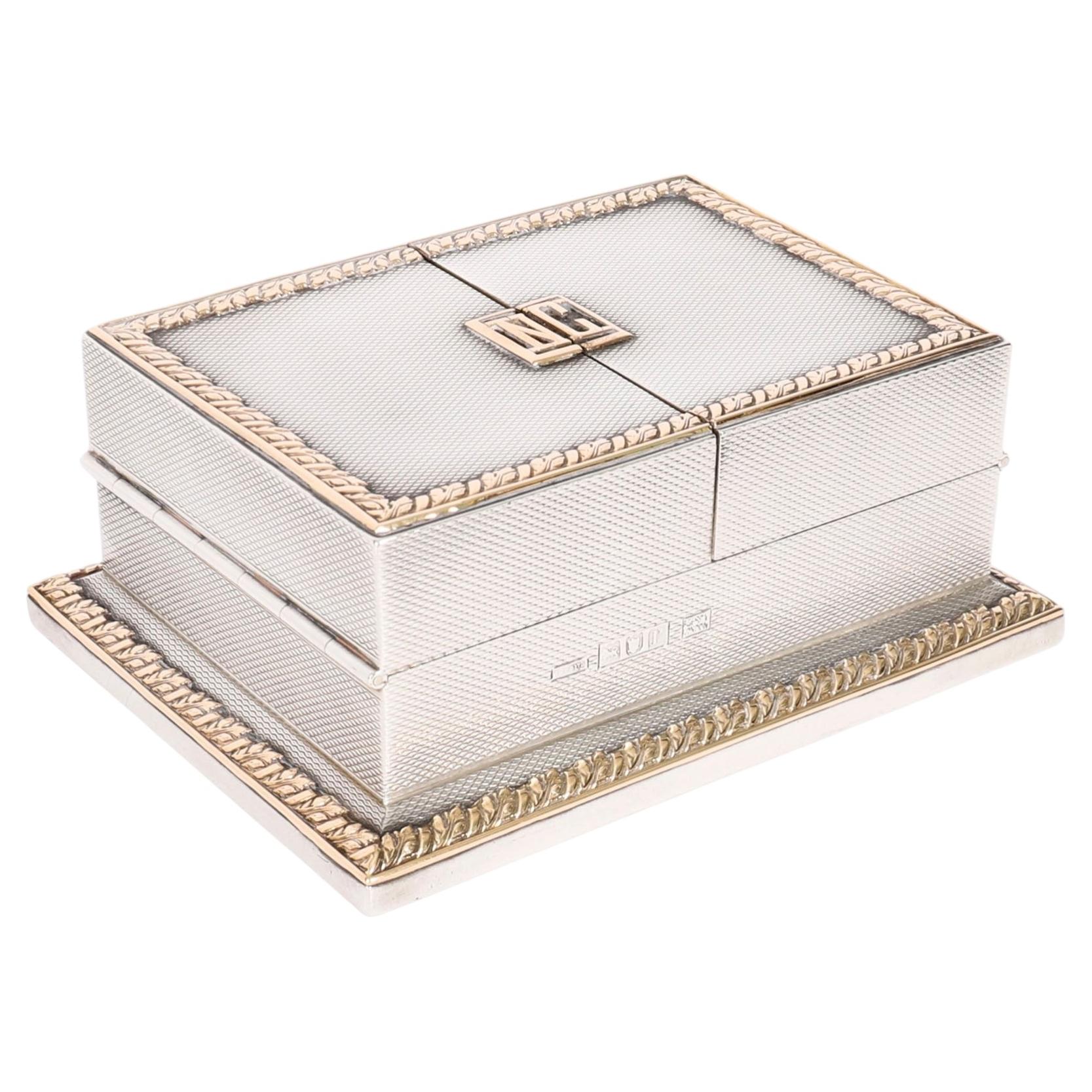 Boîte à cartes à jouer ancienne en argent sterling d'Asprey, 20e siècle