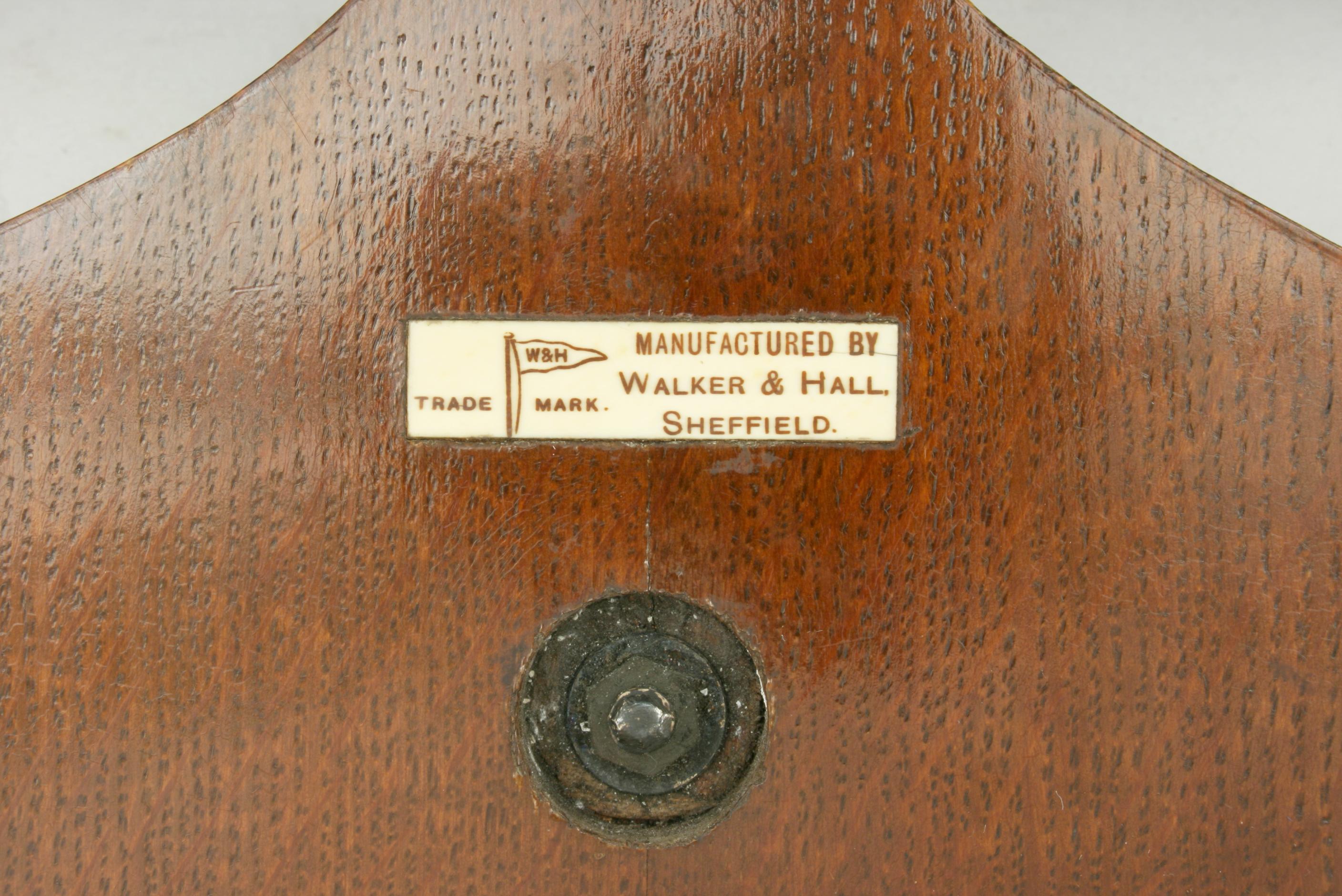 Antique Athletic Presentation Shield Trophy, Walker and Hall In Good Condition In Oxfordshire, GB