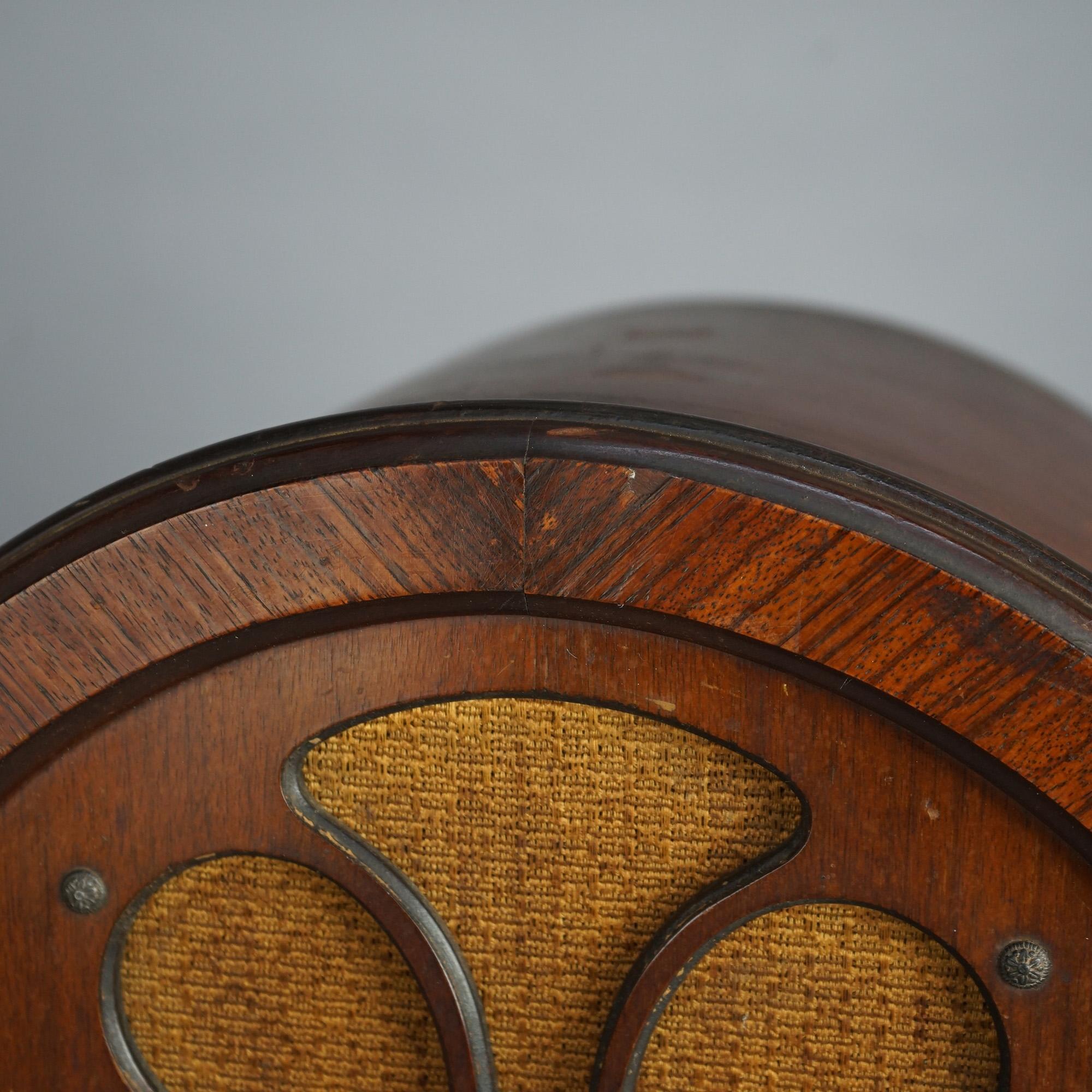 Antique Atwater Kent Model 92 Super-Heterodyne Walnut Tube Radio C1930 In Good Condition For Sale In Big Flats, NY