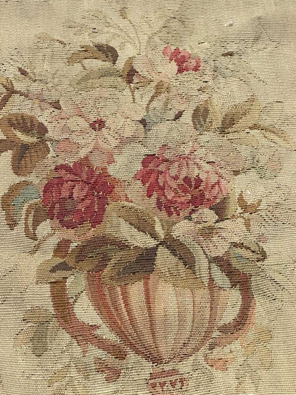 Tissé à la main Ancienne couverture de chaise à coussin Aubusson en vente