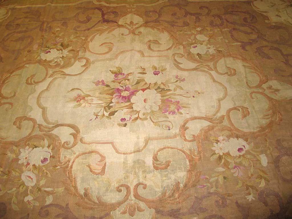 Antique French Aubusson Carpet - Louis Philipe Period In Good Condition For Sale In New York, NY