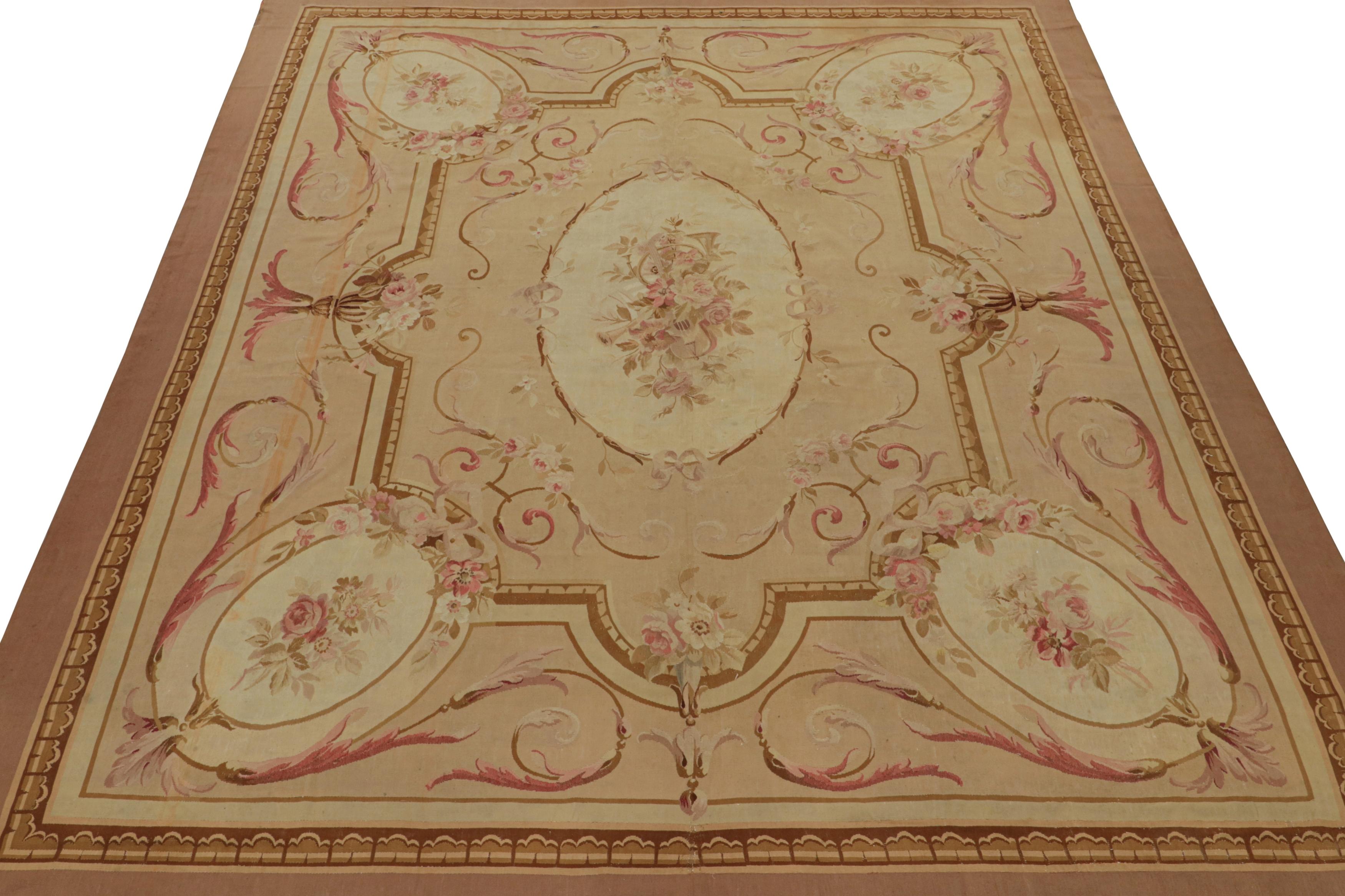 French Antique Aubusson Flatweave Floral Rug in Beige and Pink For Sale