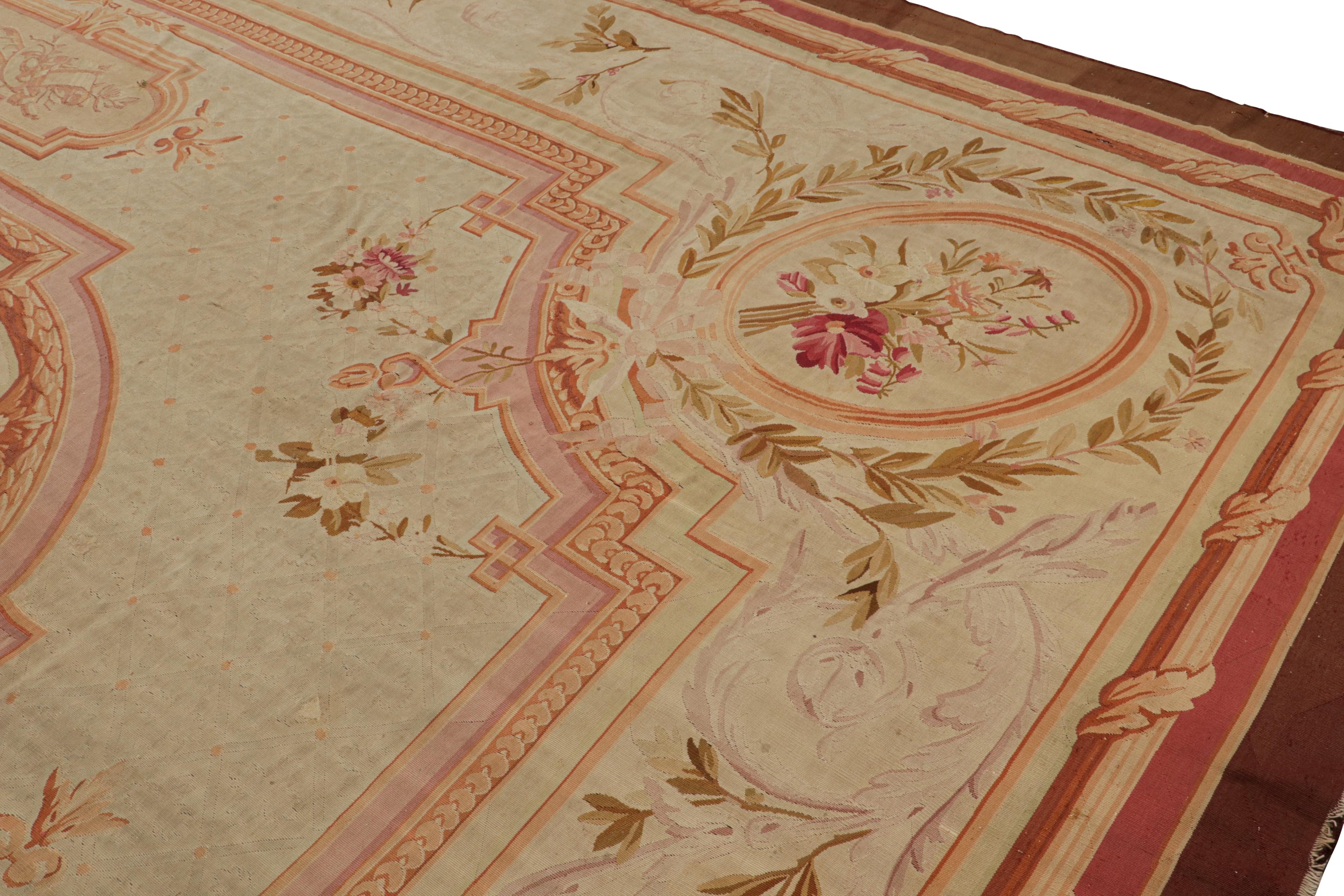 Antique Aubusson Flatweave Floral Square Rug in Cream and Pink In Good Condition For Sale In Long Island City, NY