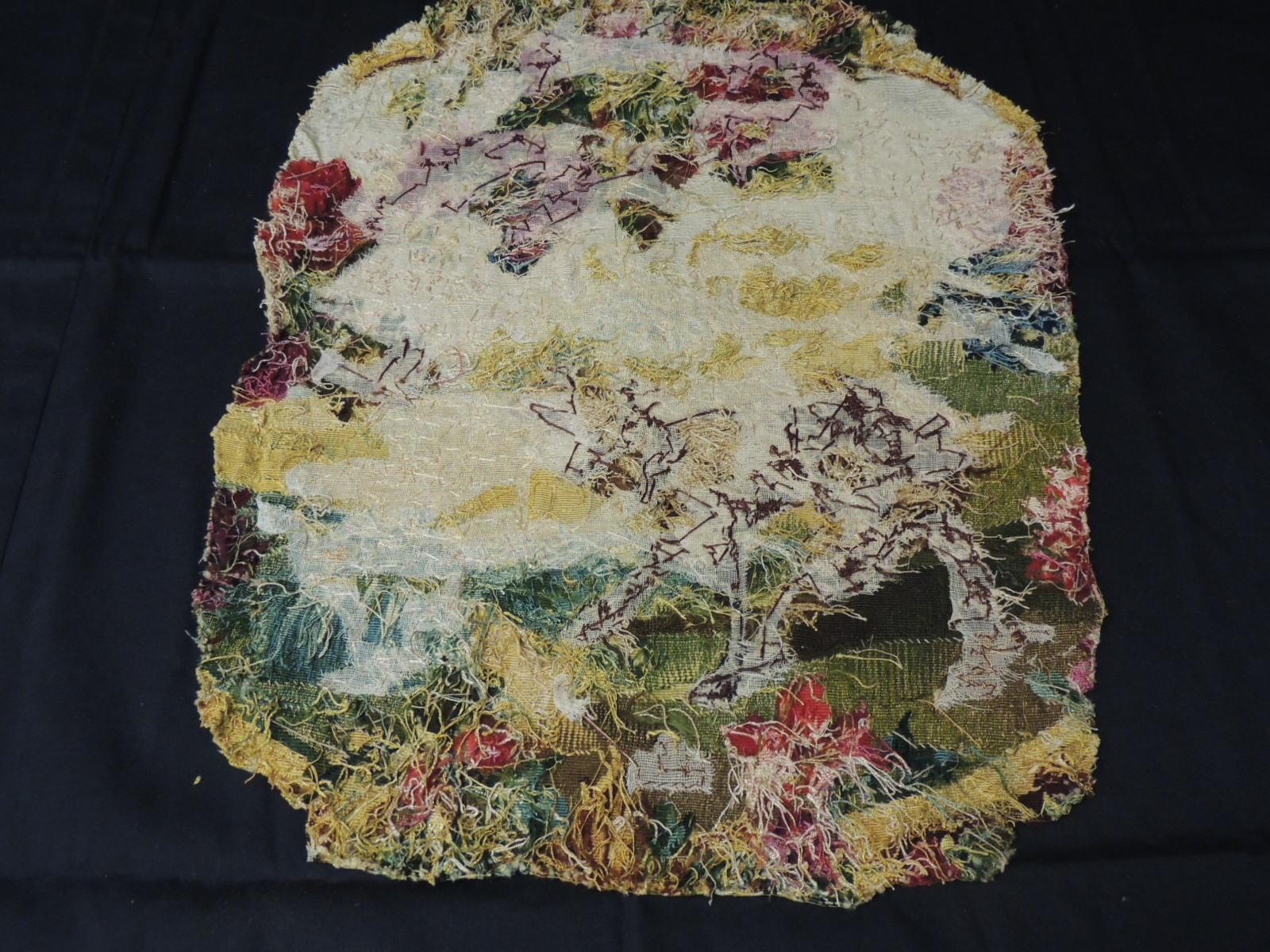 Antique Aubusson Oval Tapestry Fragment In Good Condition For Sale In Oakland Park, FL