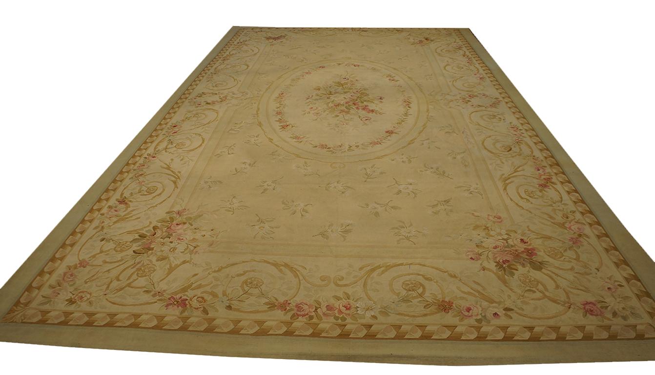 Hand-Knotted Late 19th Century French Aubusson Carpet ( 10'2